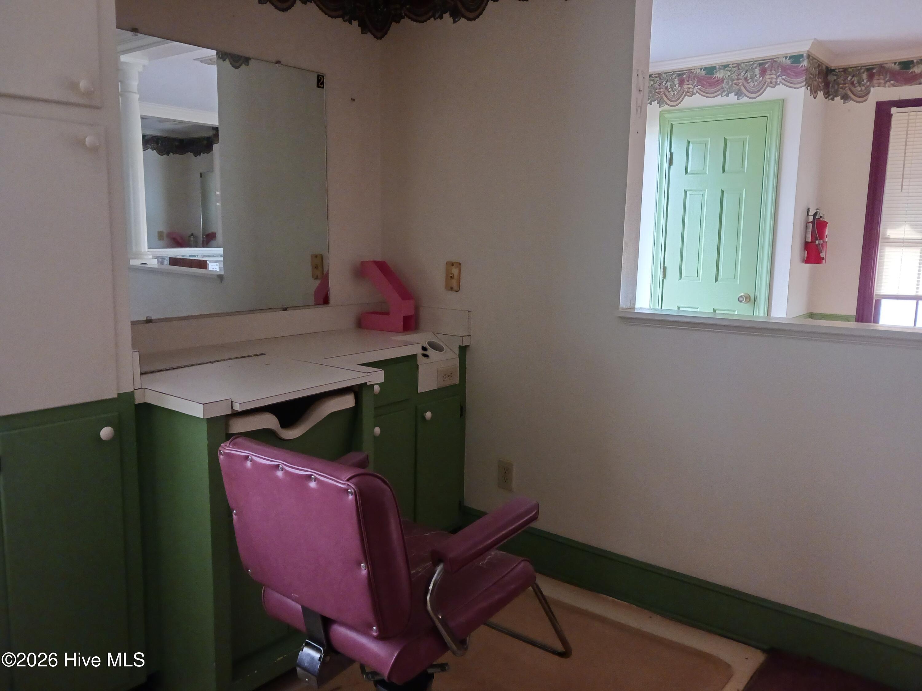 101 W Highland Avenue Property Photo 21