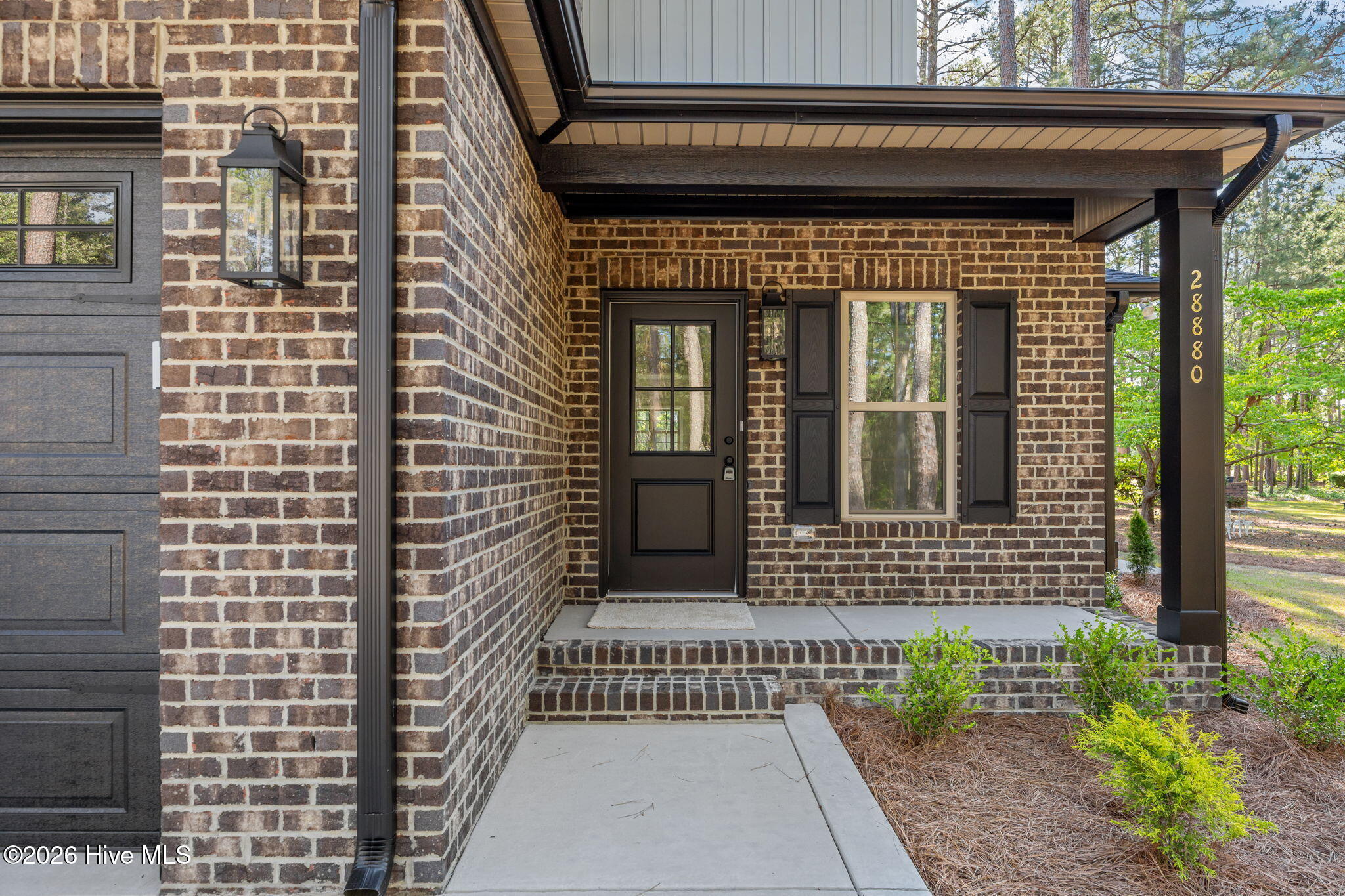 28880 Deercroft Drive Property Photo 4