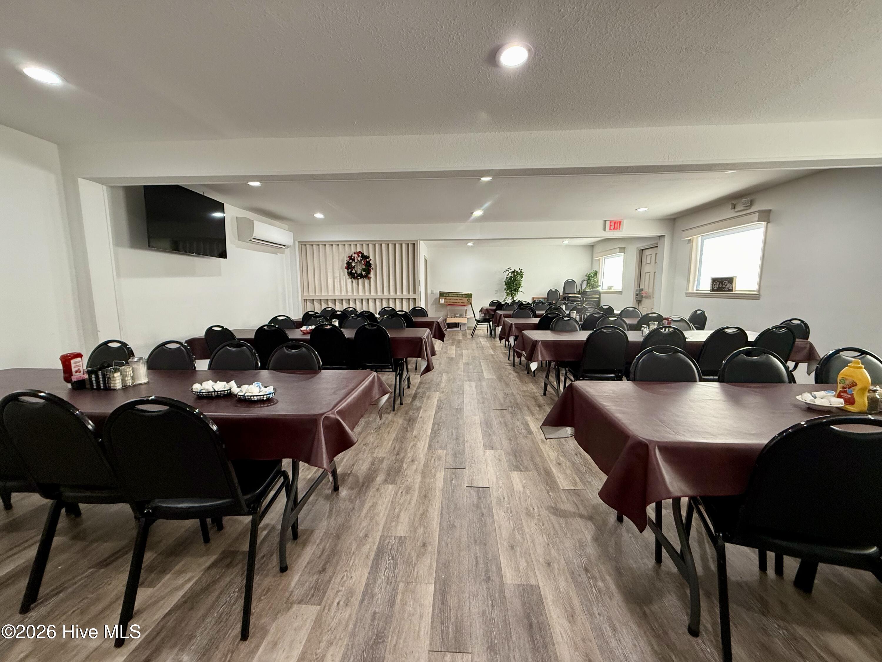 101 W Boulevard Property Photo 27