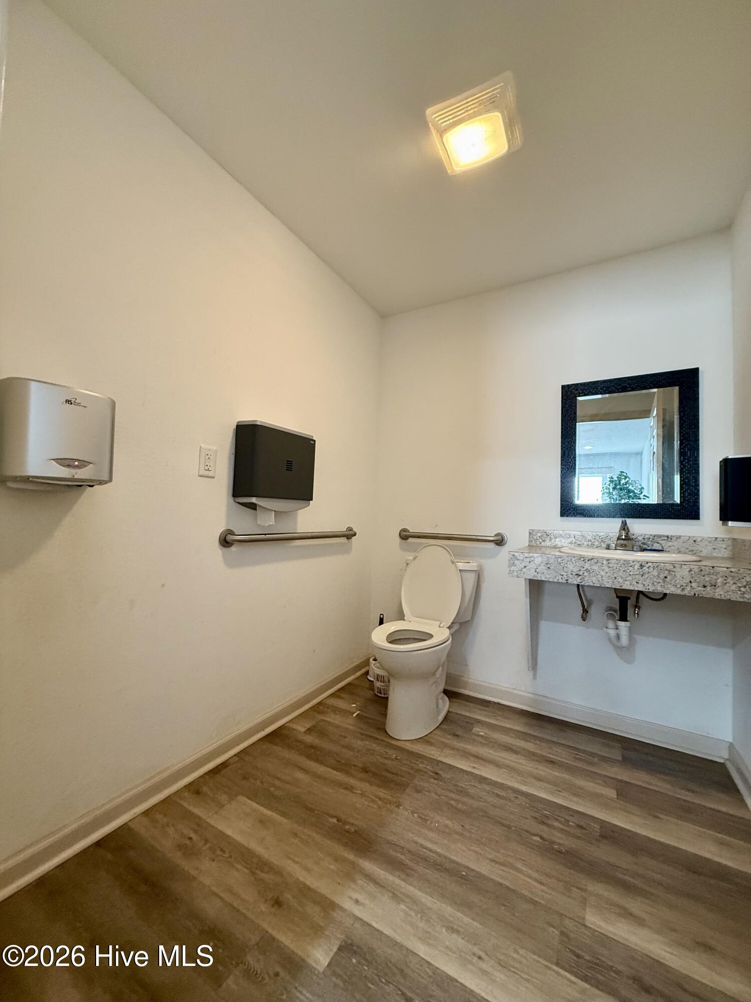 101 W Boulevard Property Photo 31