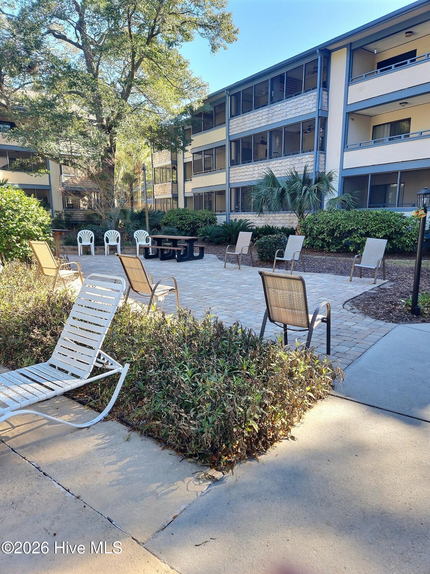 250 Maison Drive # H-11 Property Photo 32