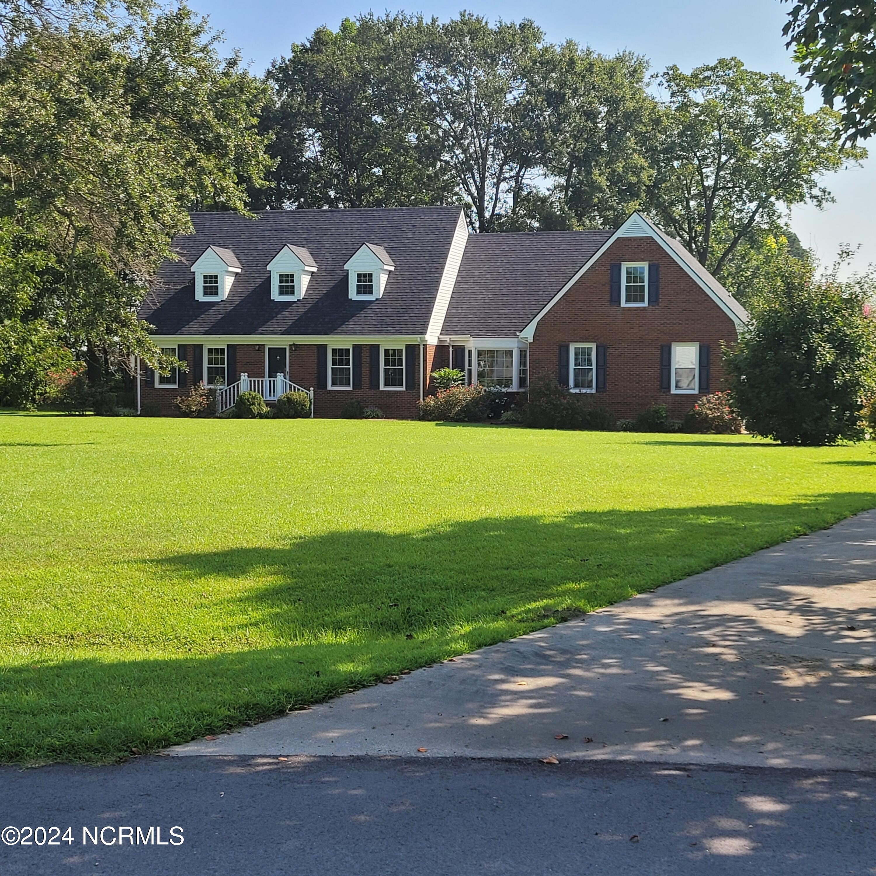 97 Planters Walk Lane Property Photo 1