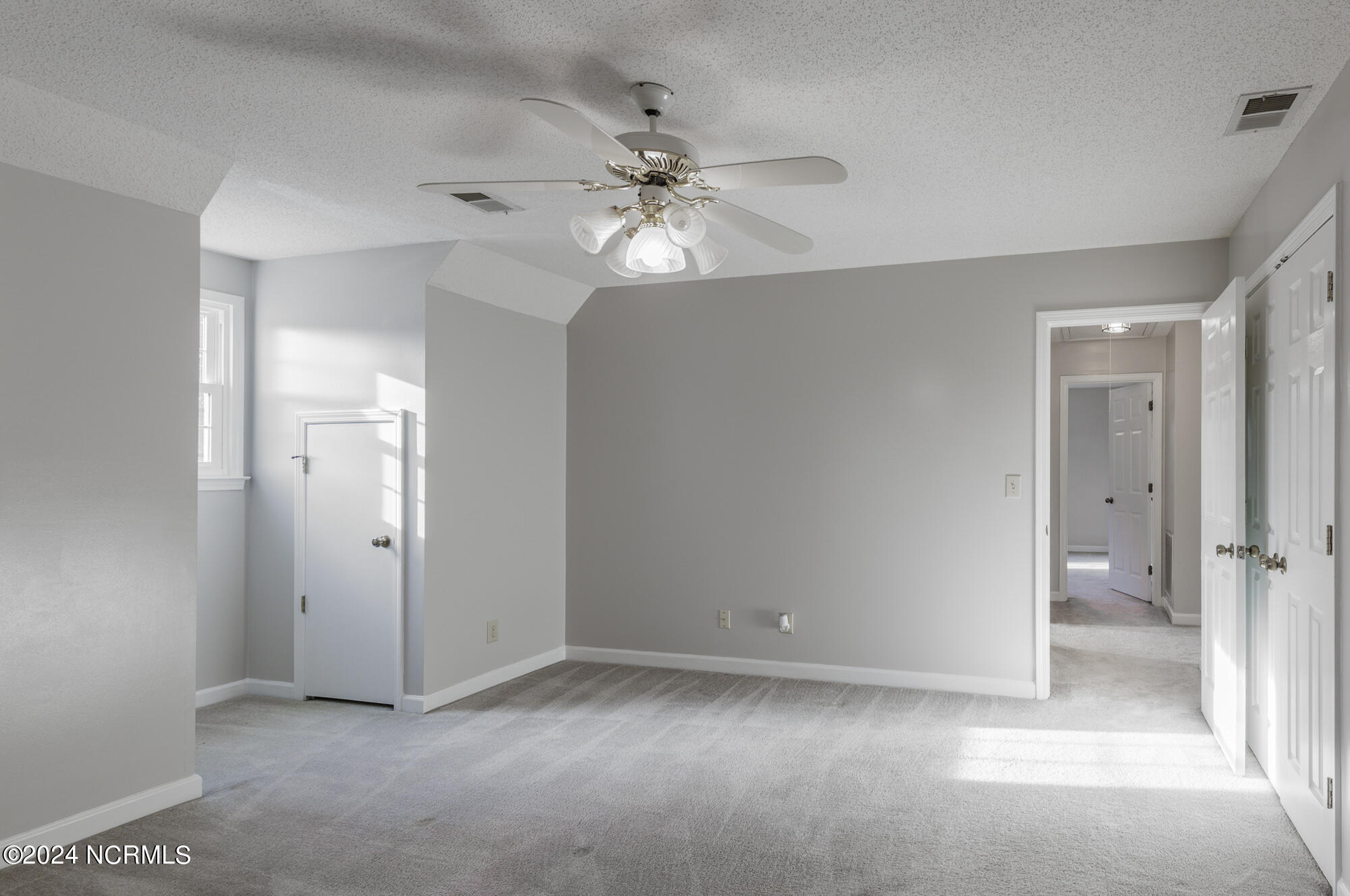 97 Planters Walk Lane Property Photo 33