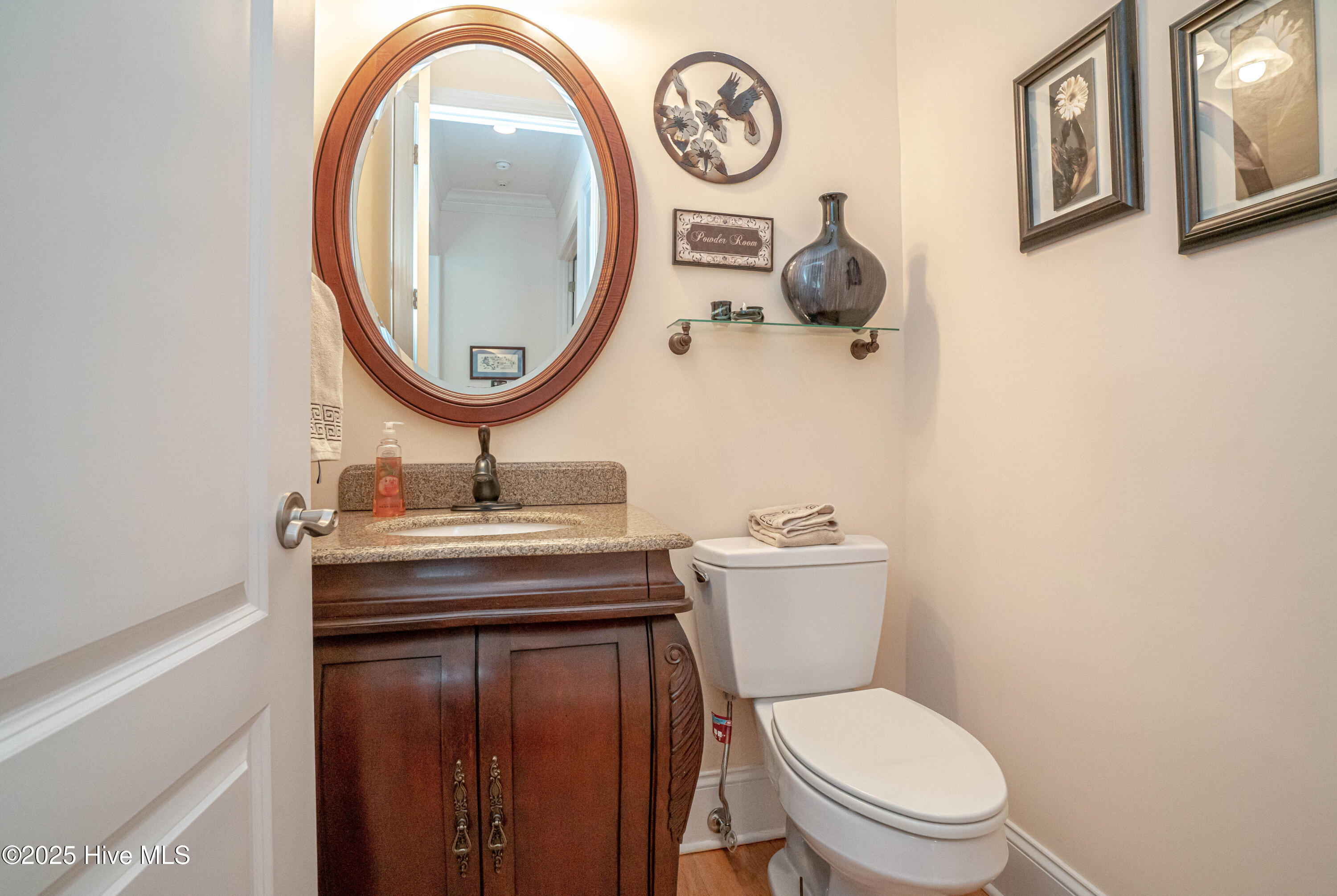 537 Gladstone Circle Sw Property Photo 15