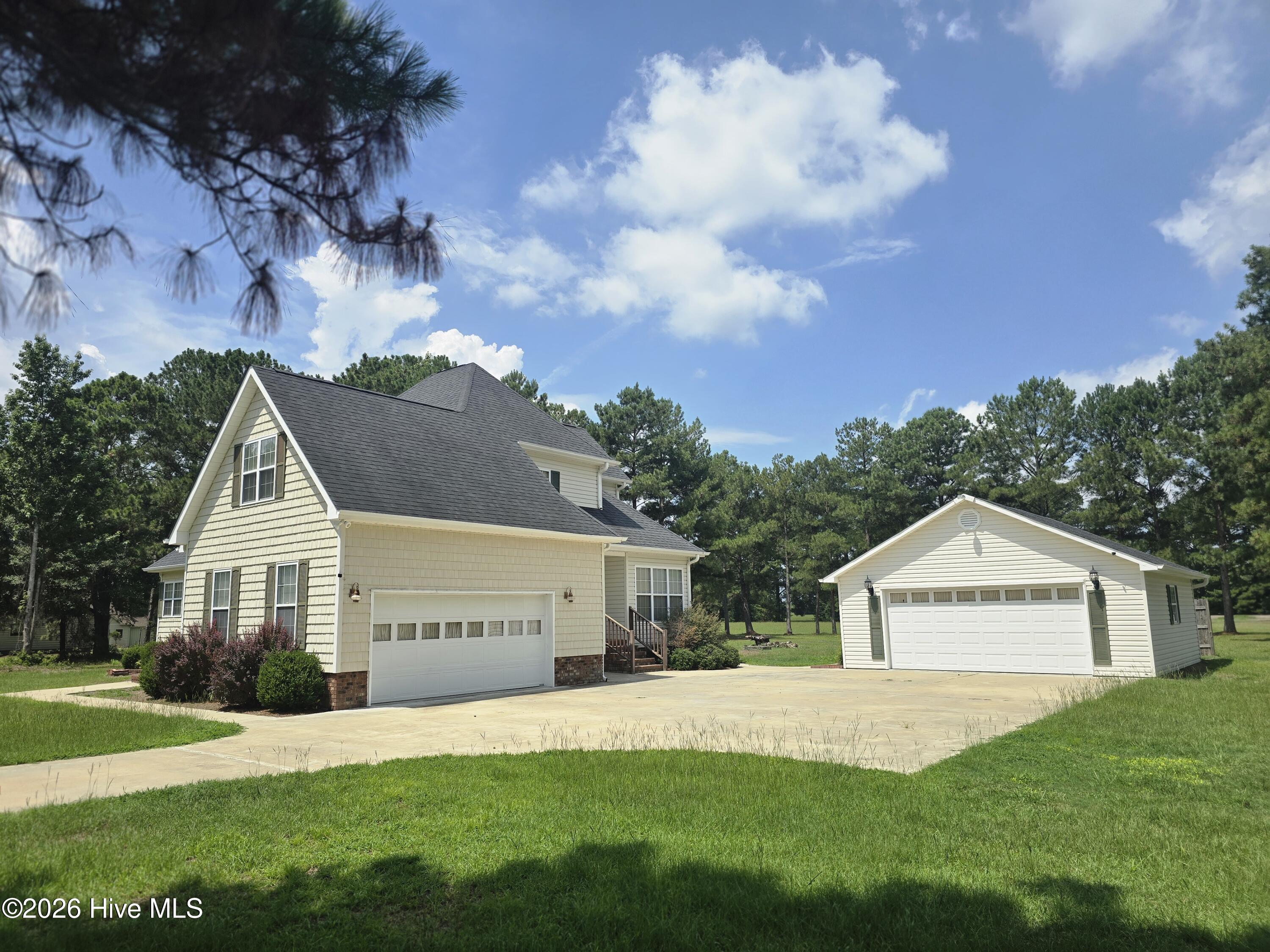 176 Laguna Trace Property Photo 4