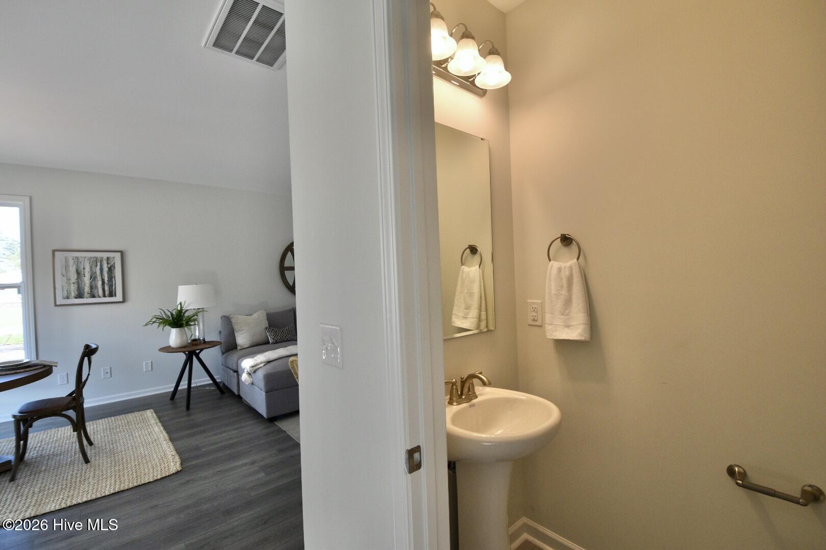 100 S Bandwheel Way Property Photo 19