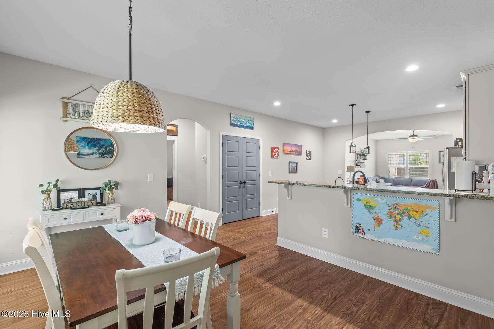 46 E Cloverfield Lane Property Photo 14