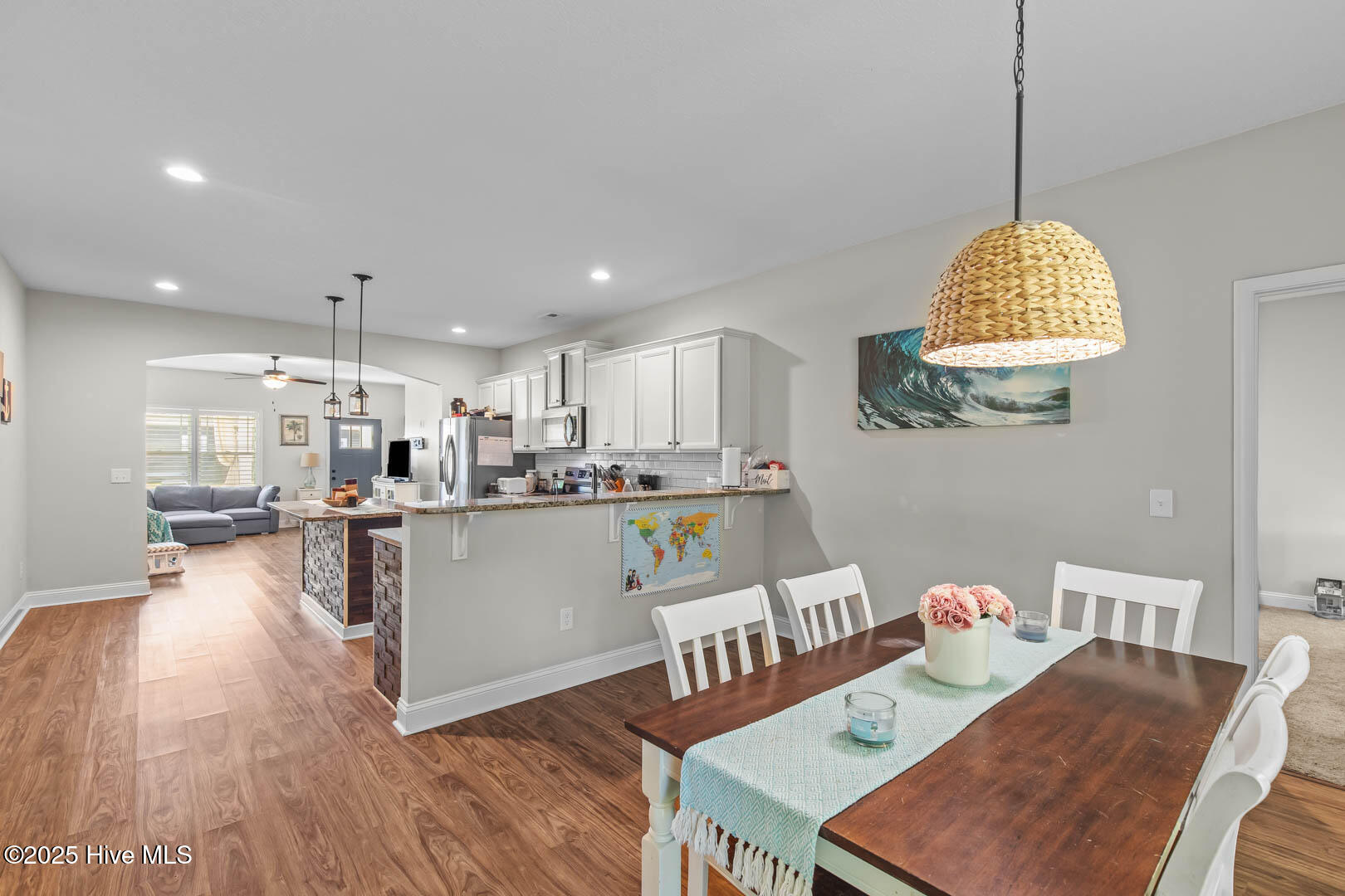 46 E Cloverfield Lane Property Photo 15