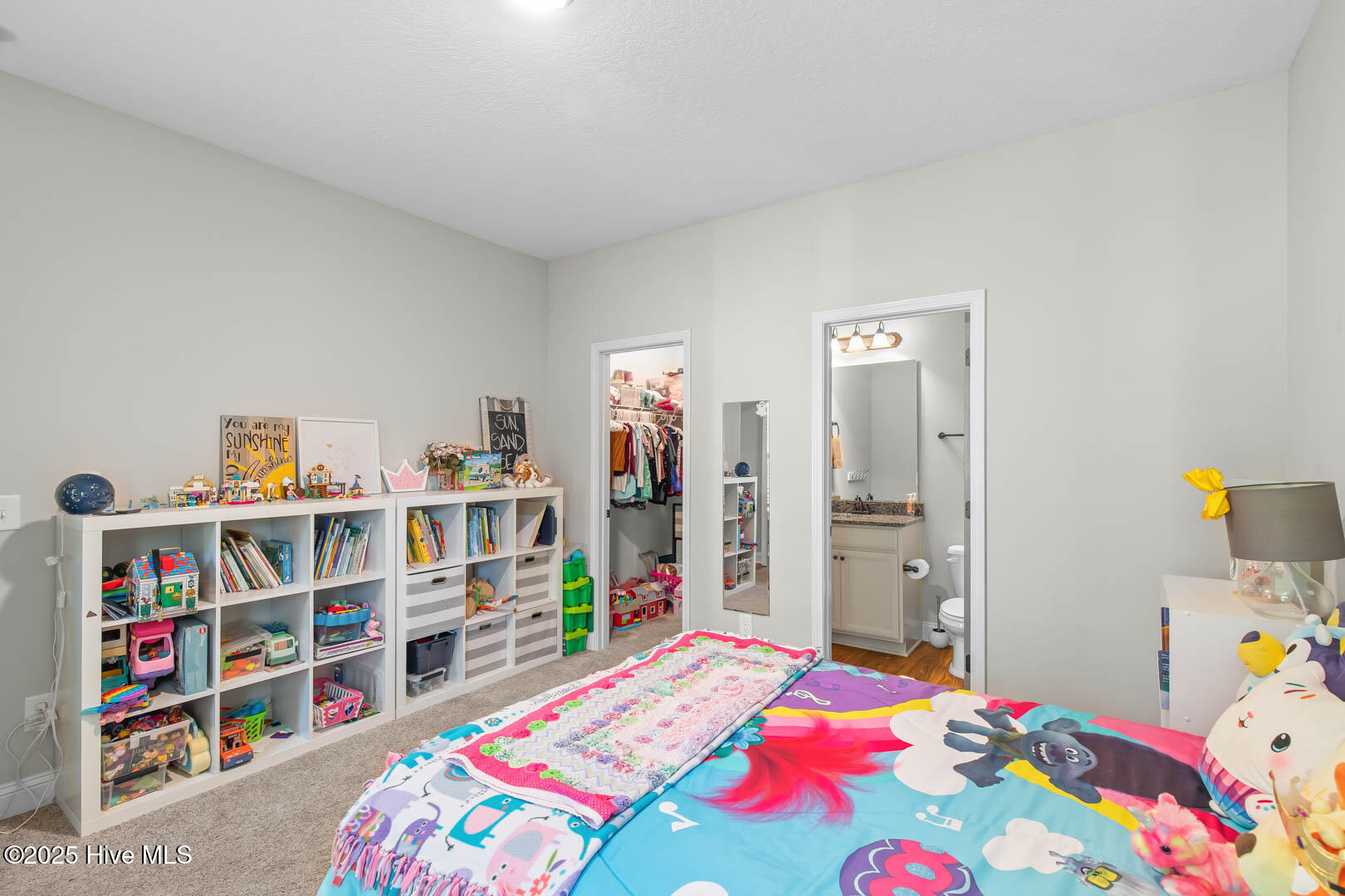 46 E Cloverfield Lane Property Photo 18