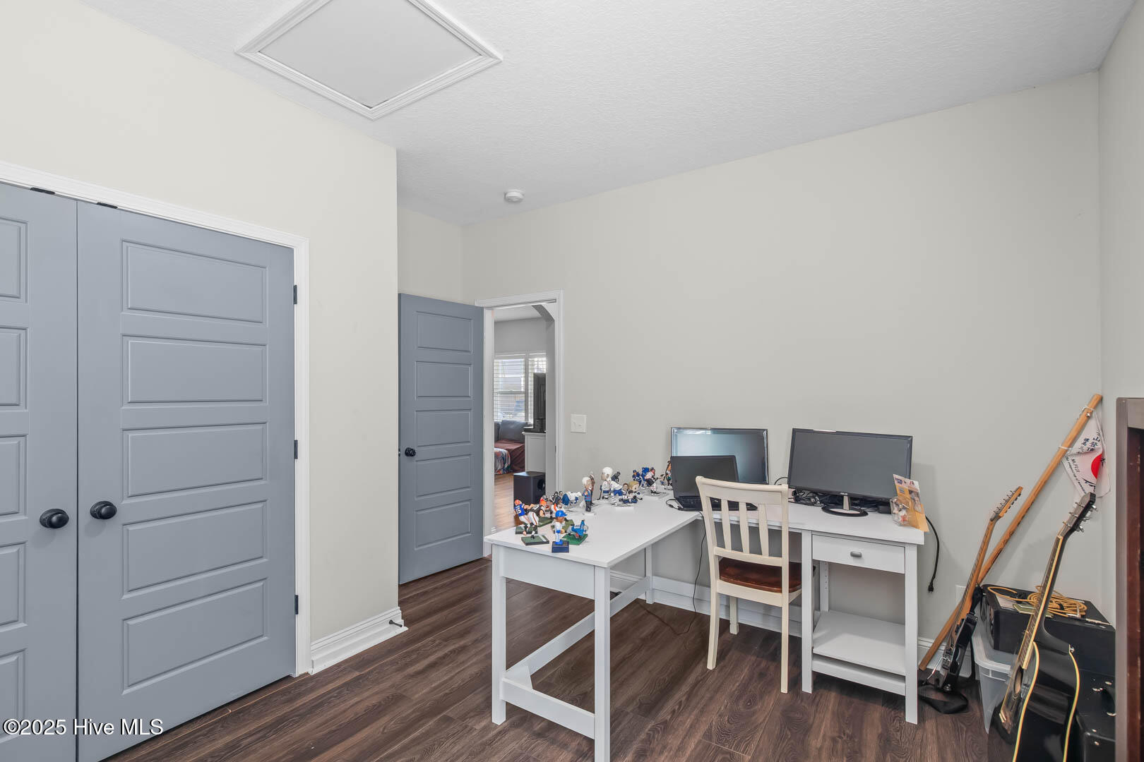 46 E Cloverfield Lane Property Photo 24