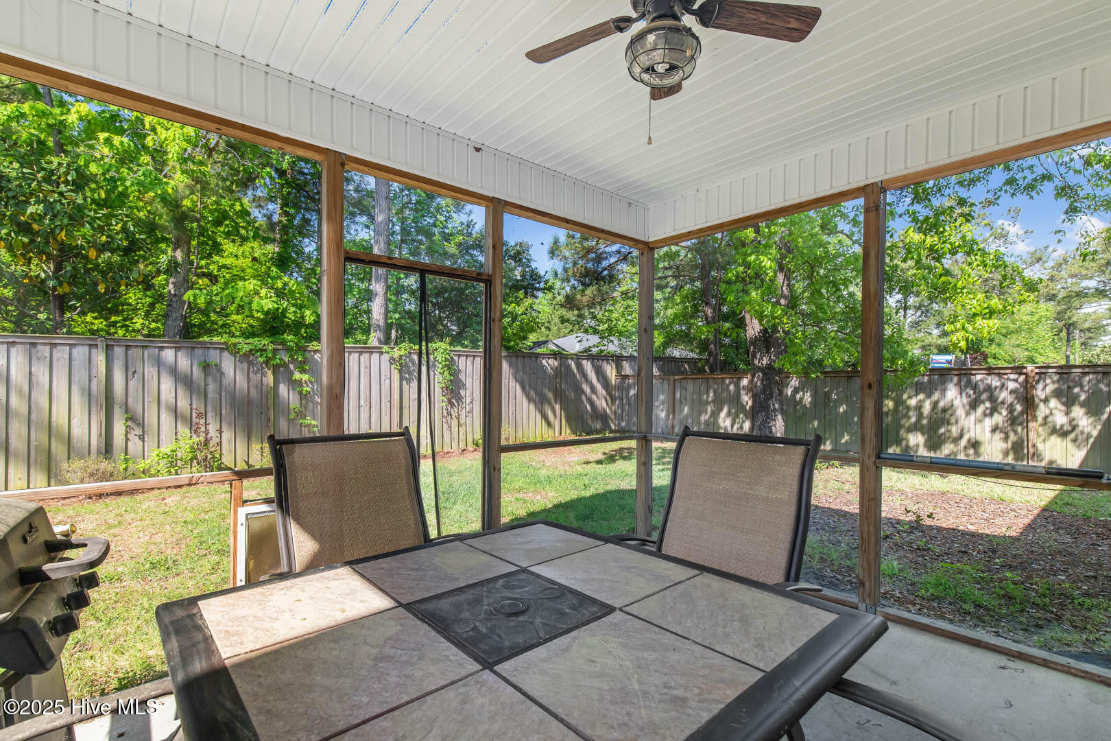 46 E Cloverfield Lane Property Photo 32