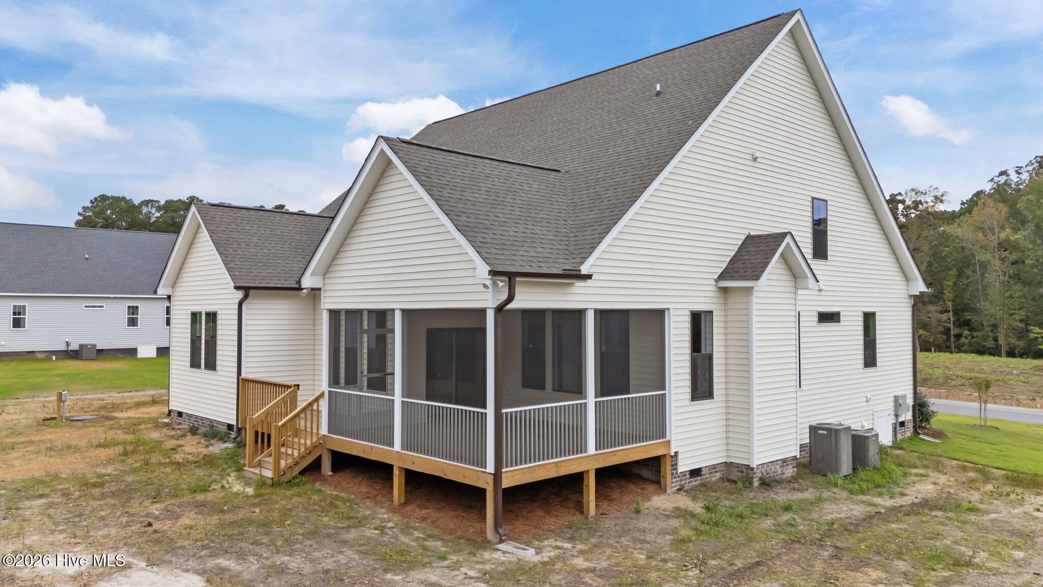 438 Hillard Lane Property Photo 4