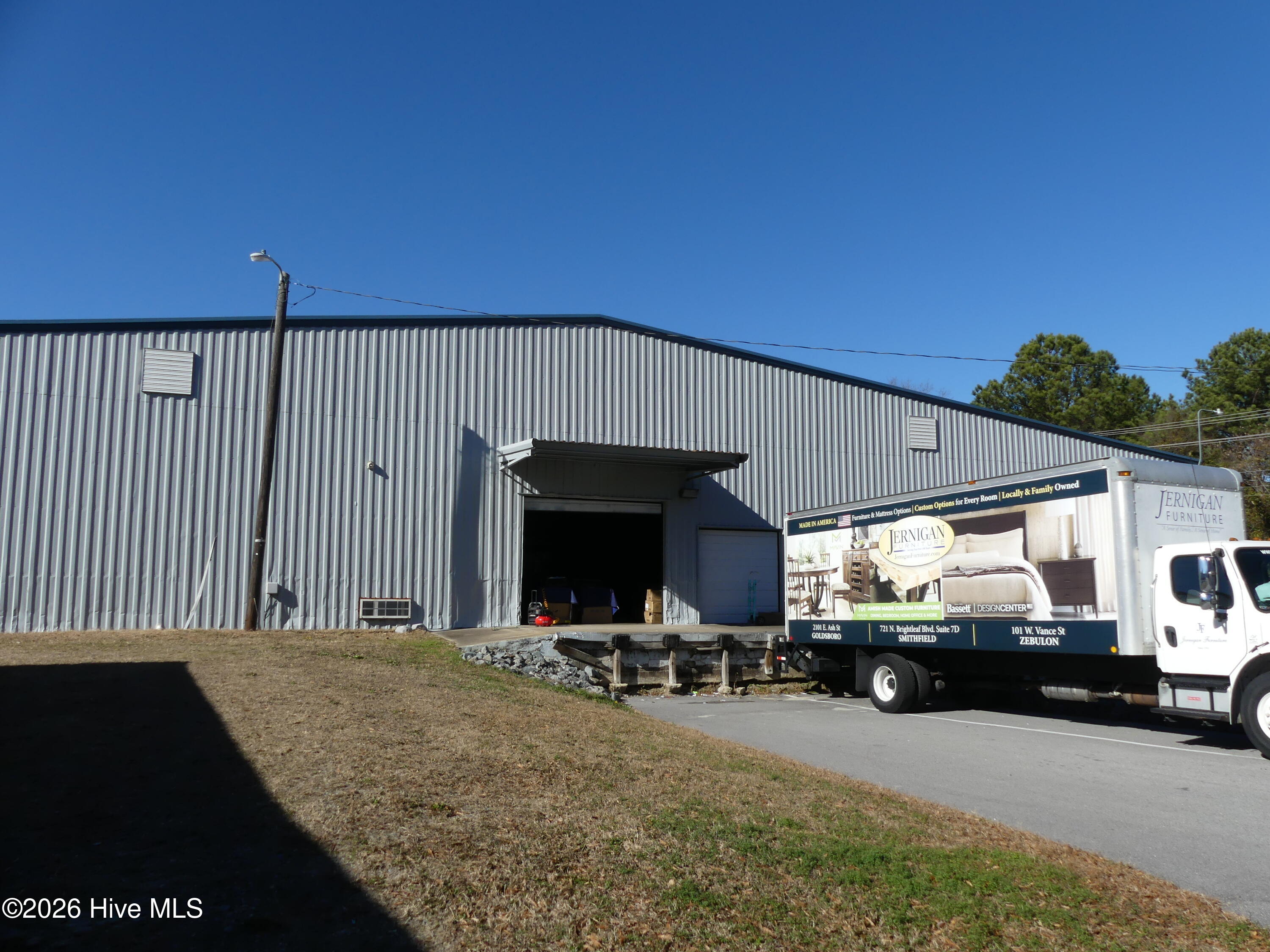 705 N Daisy Street Property Photo 1