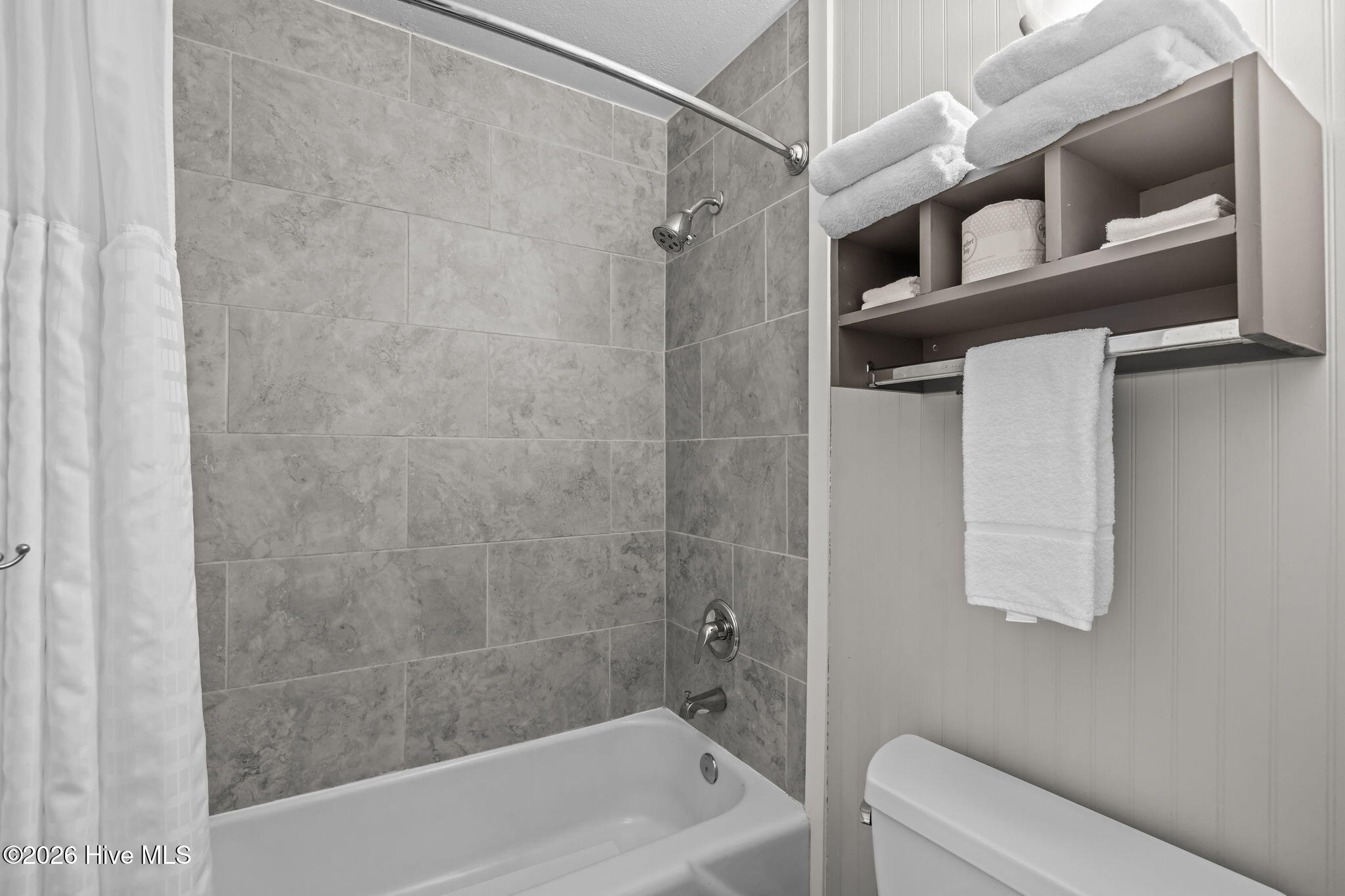 102 Islander Drive 230 Property Photo 11
