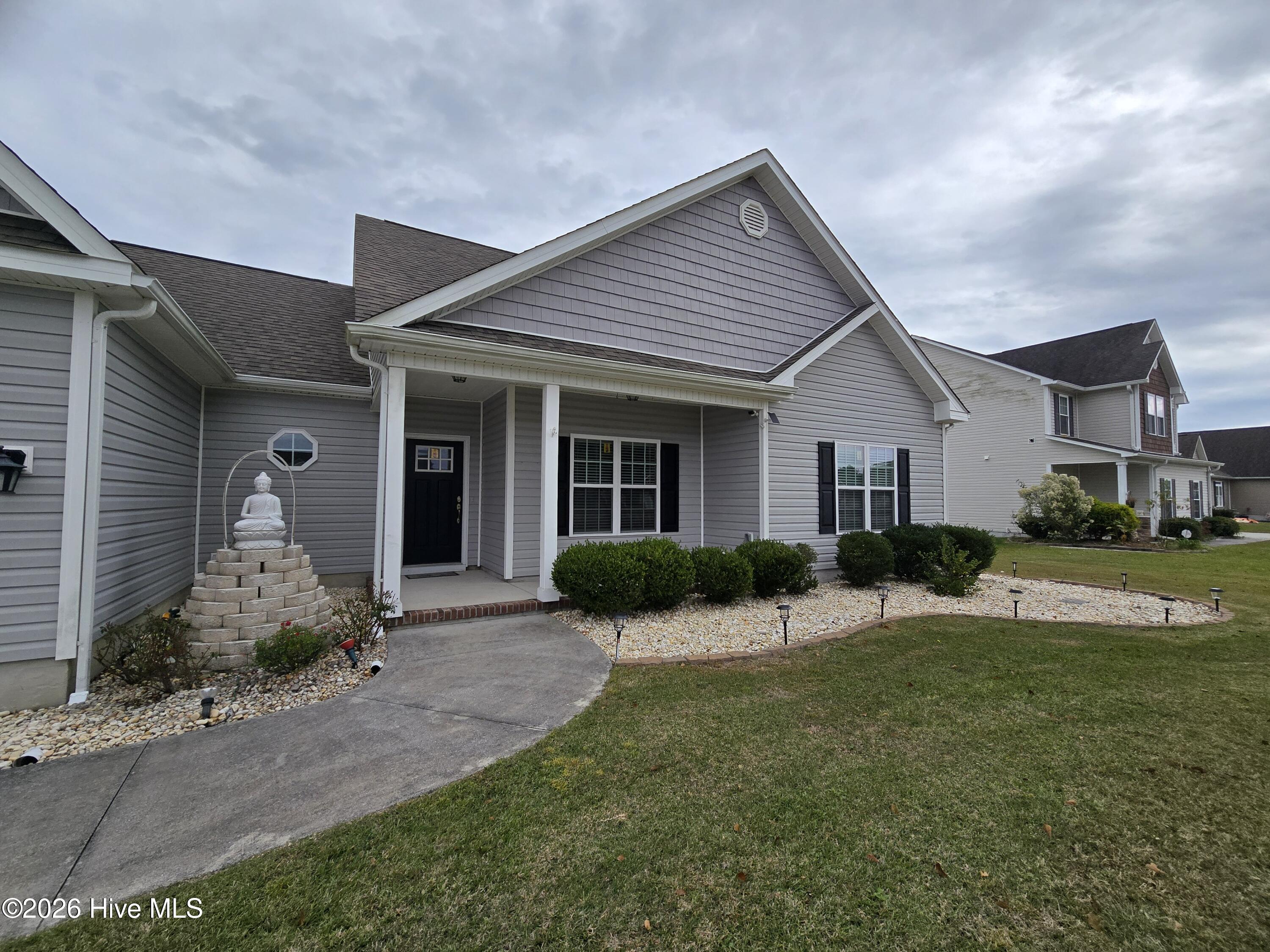 412 Moss Springs Drive Property Photo 2