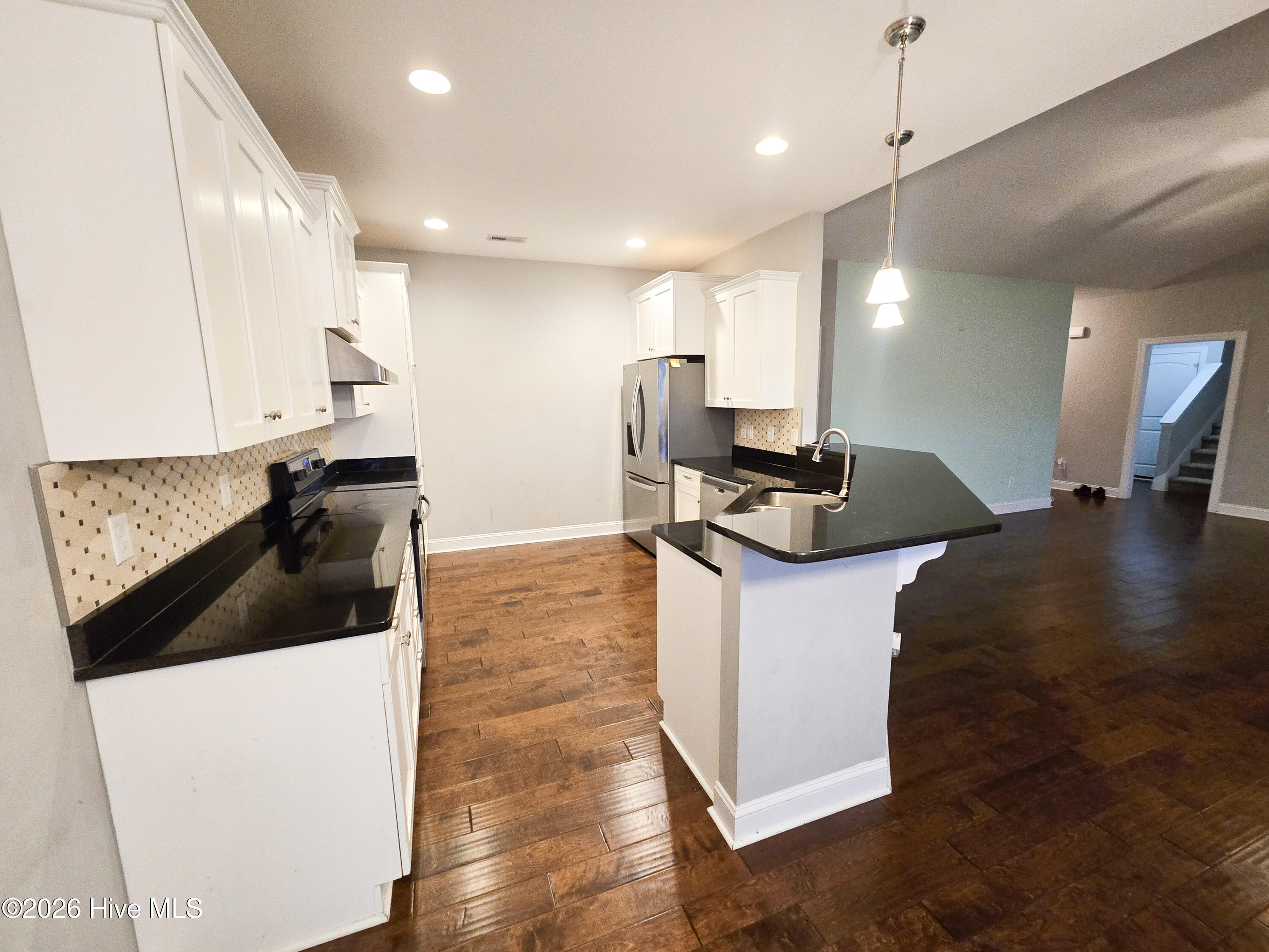 412 Moss Springs Drive Property Photo 6
