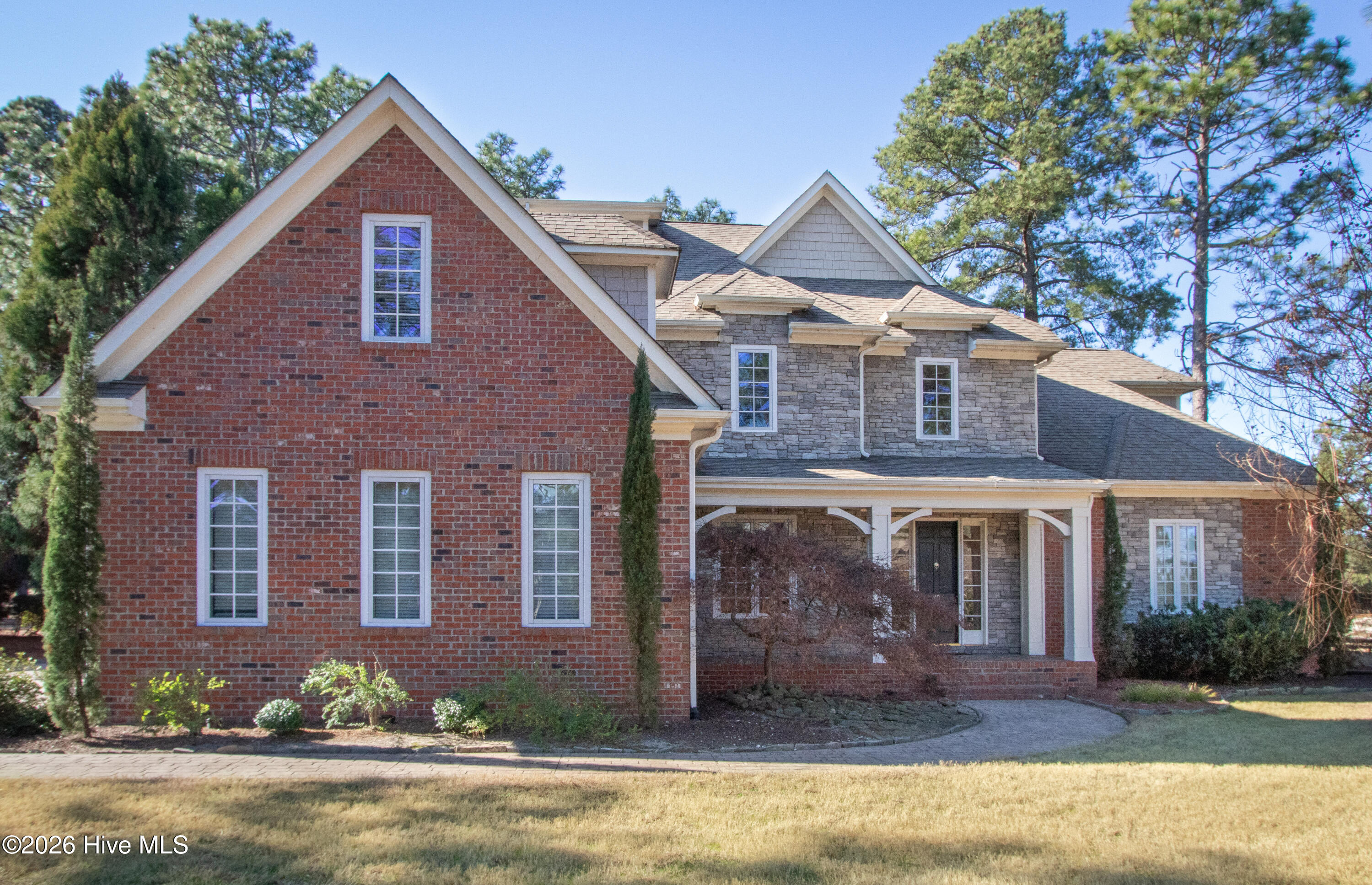 30 Spring Valley Court Property Photo 2