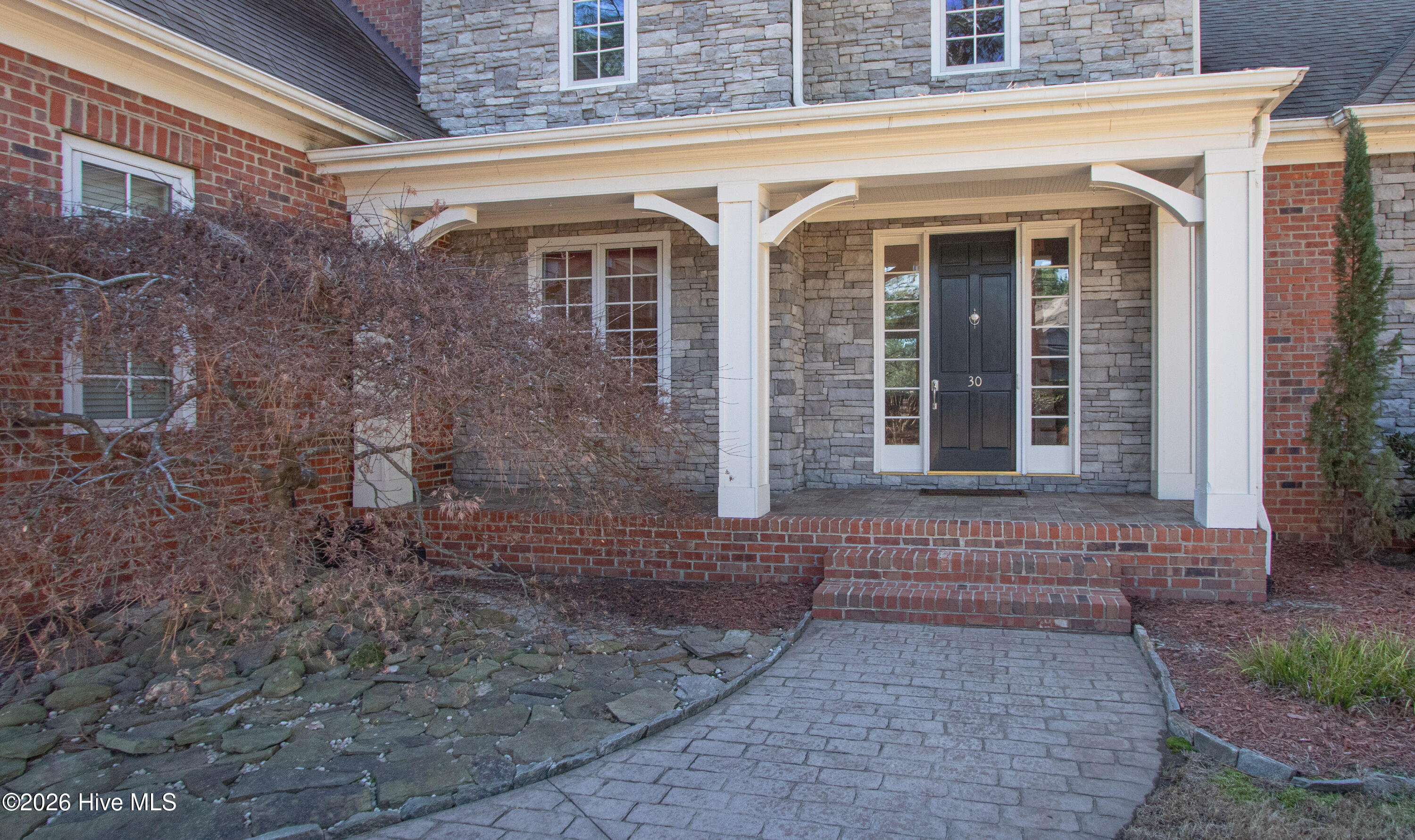 30 Spring Valley Court Property Photo 3
