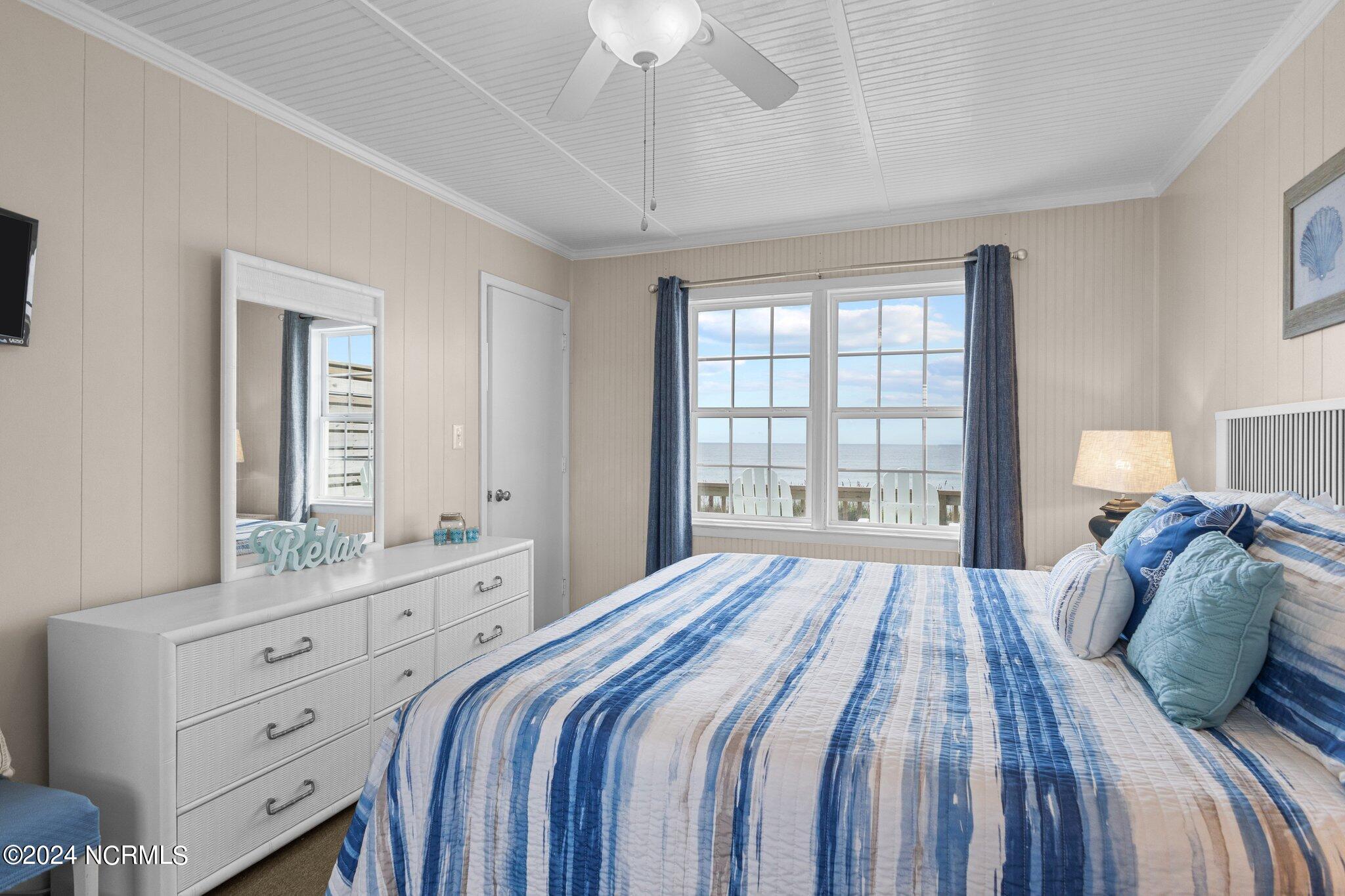 5213 Ocean Drive E&w Property Photo 12