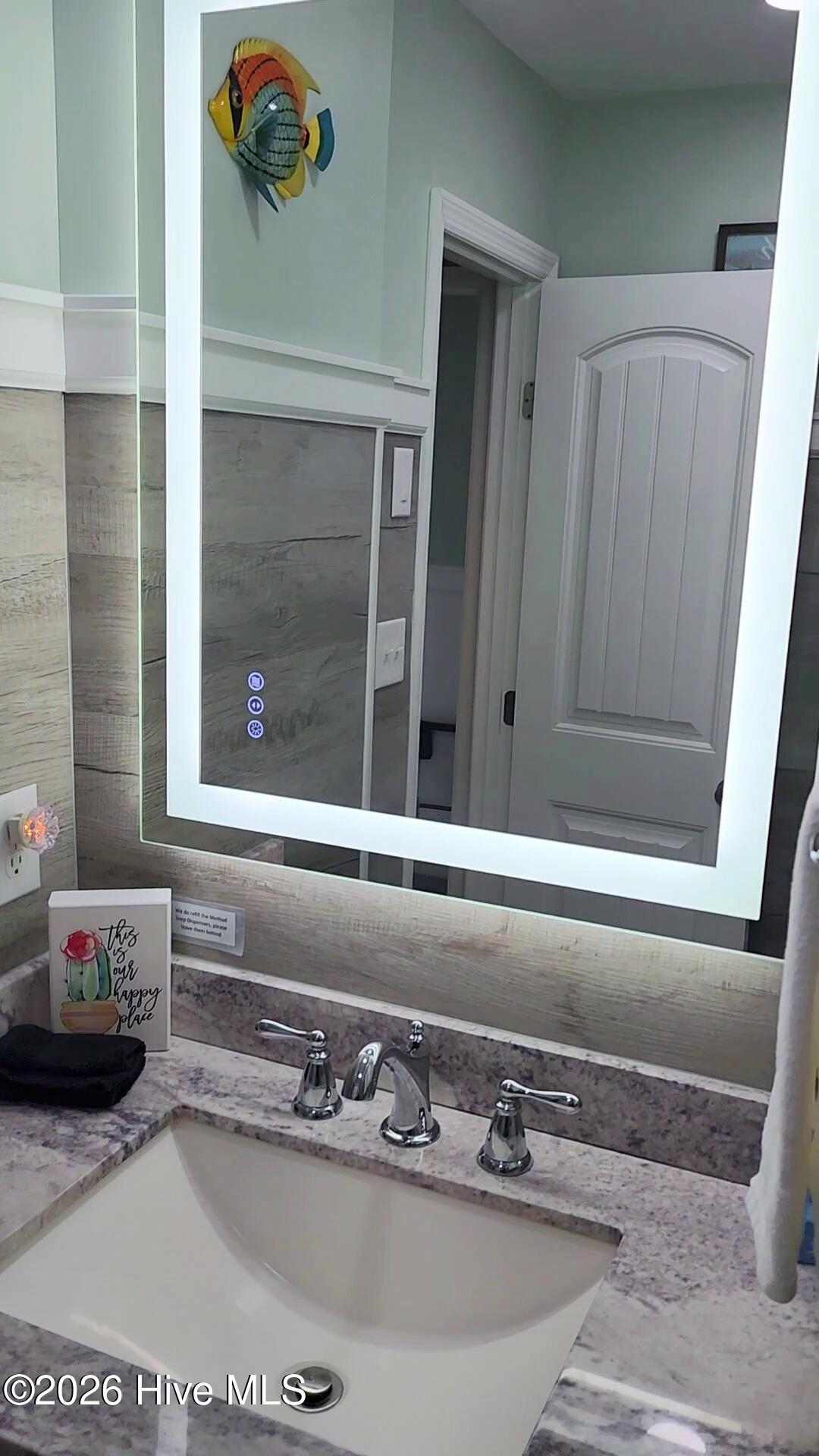 5213 Ocean Drive E&w Property Photo 32