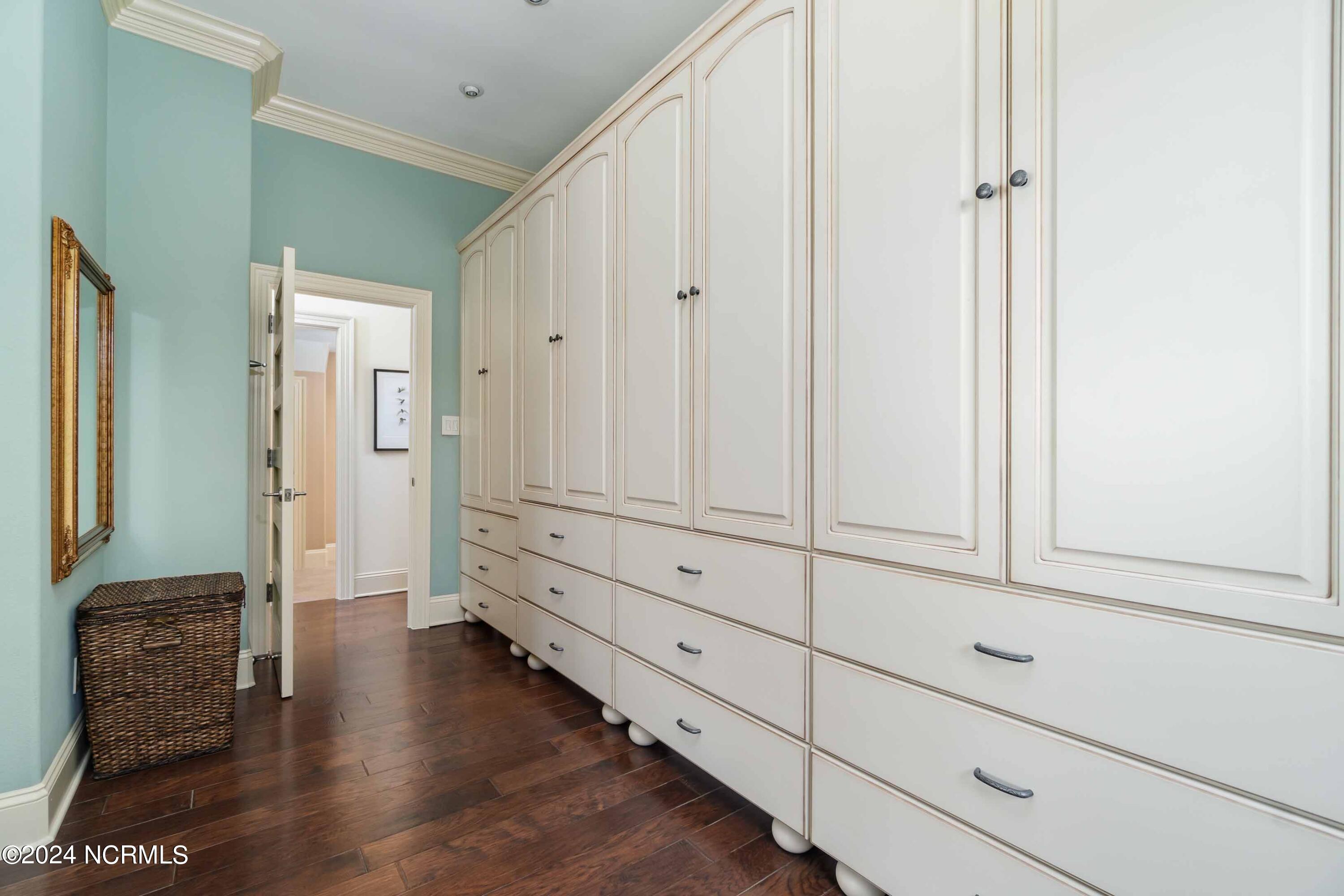 6054 Dolphin Road Property Photo 45