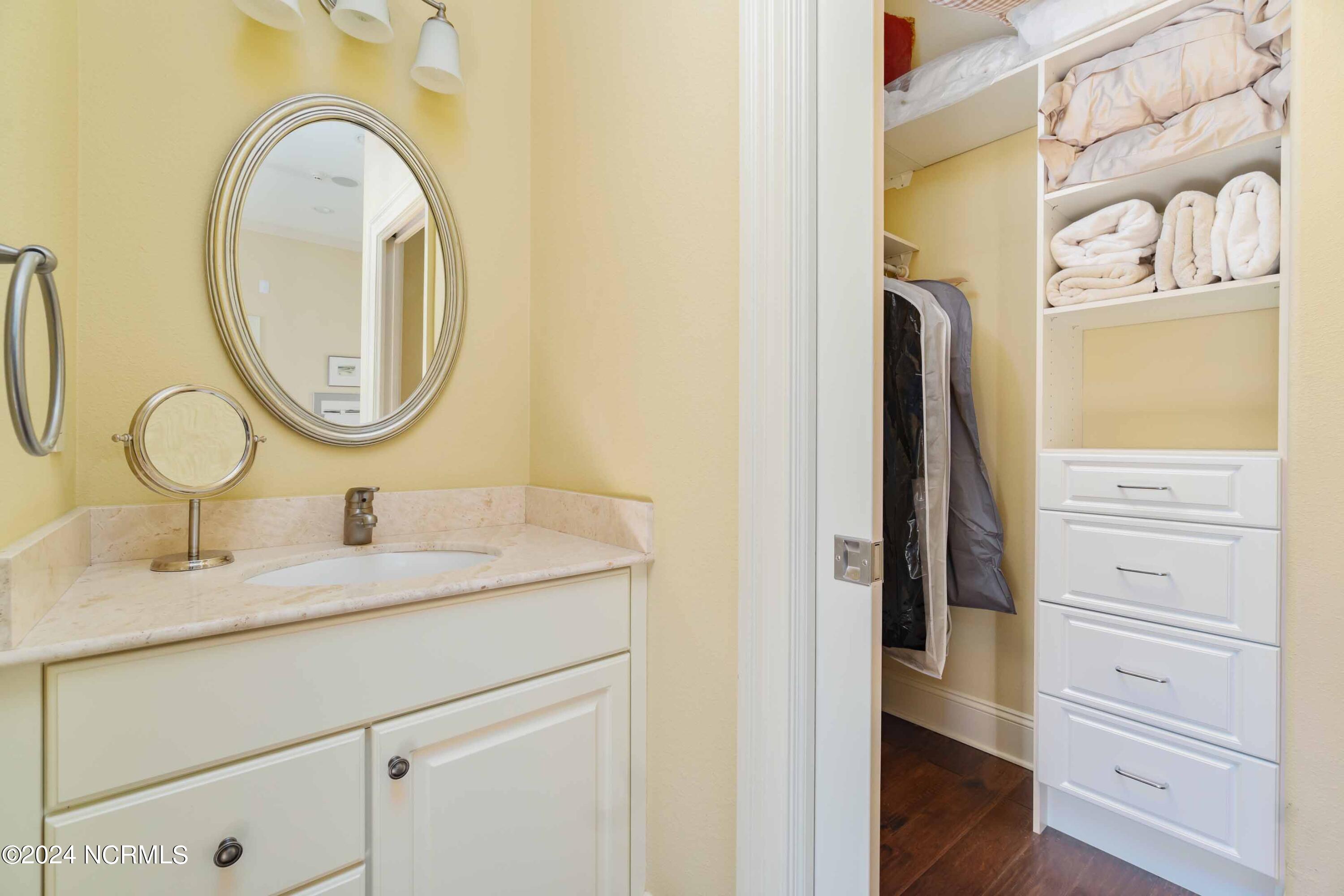 6054 Dolphin Road Property Photo 49