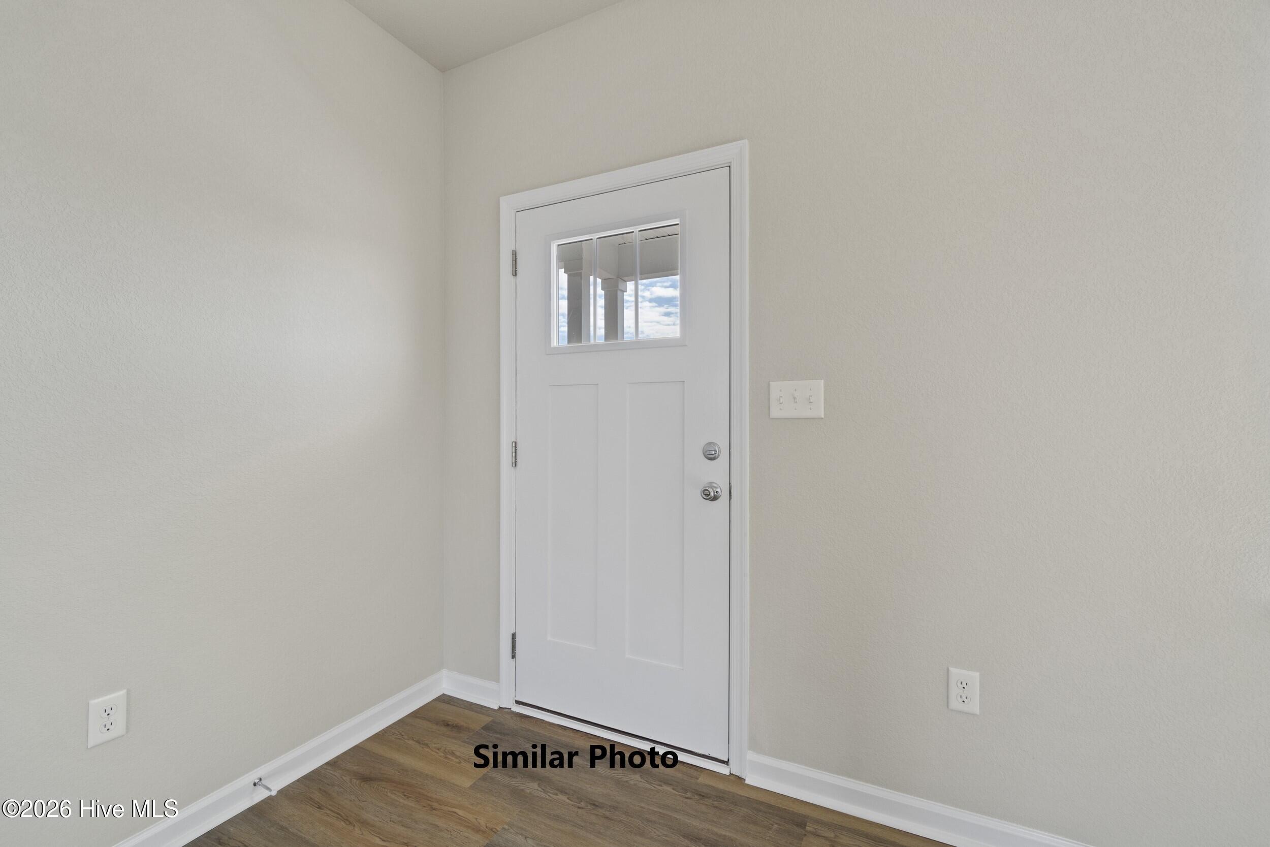 210 Halifax Court Property Photo 8