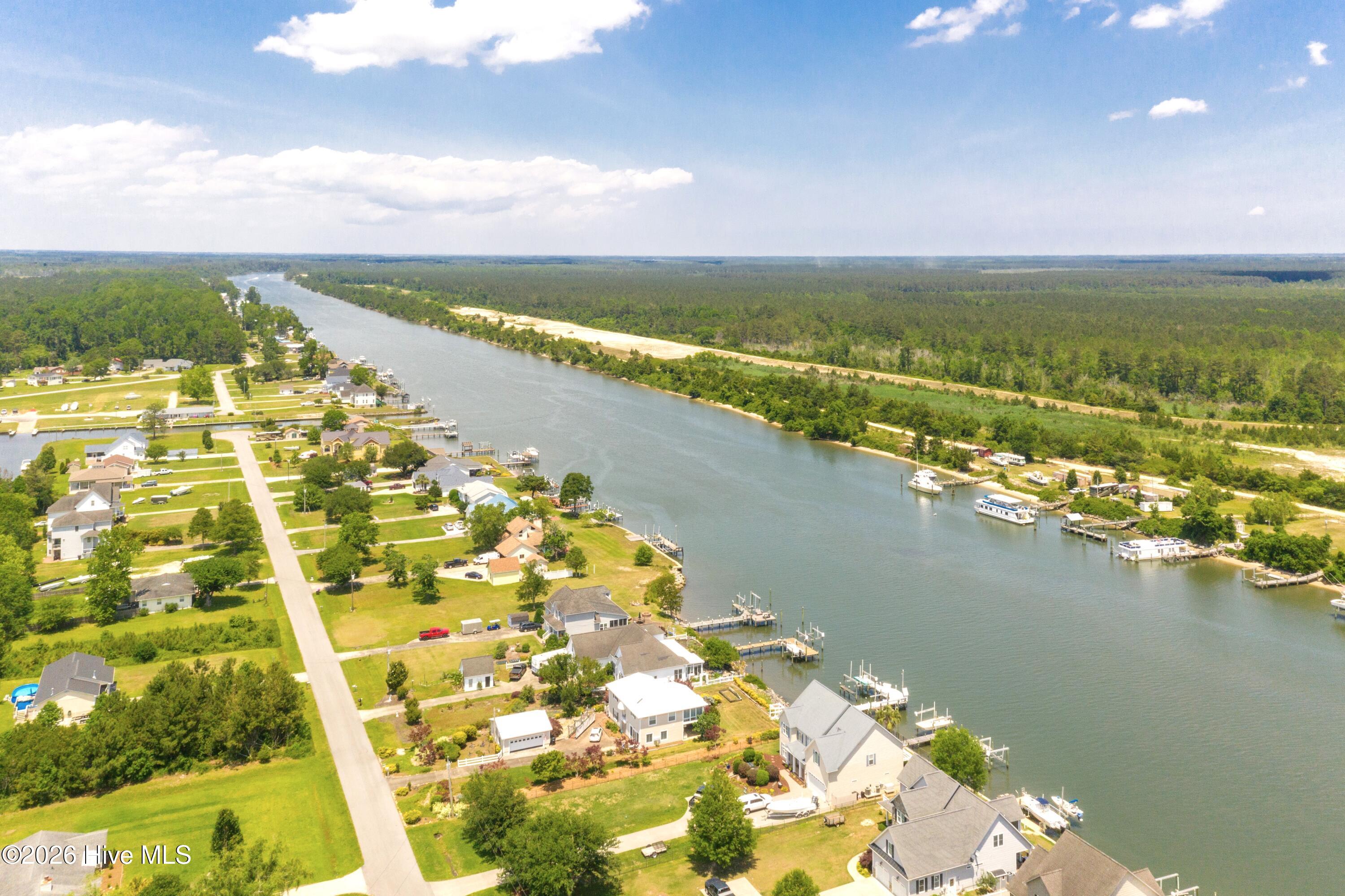 107 Tradewinds Road Property Photo 15