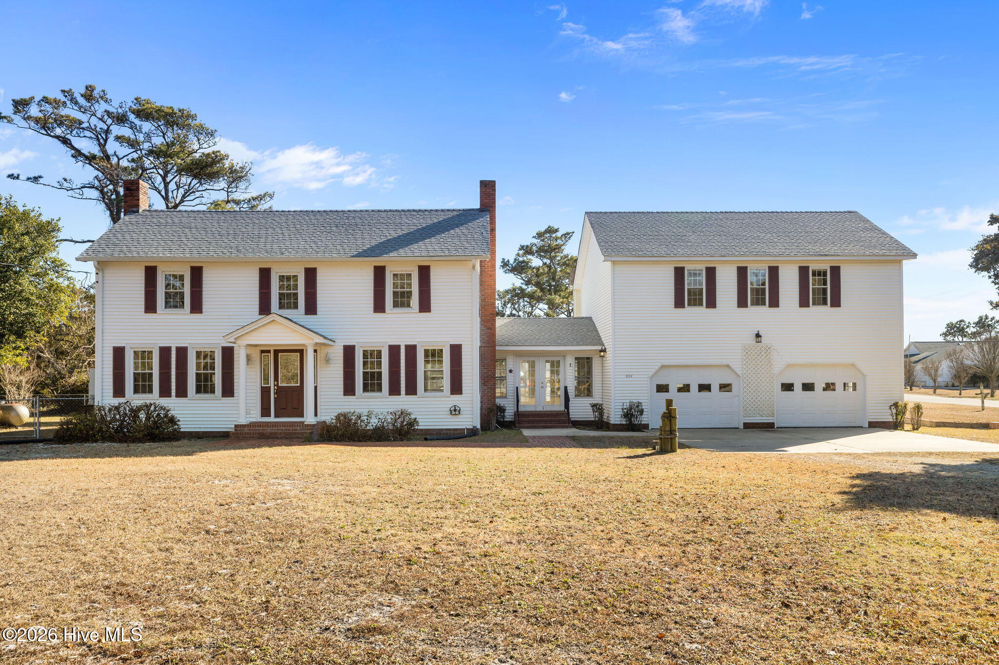 664 Seashore Drive Property Photo 1