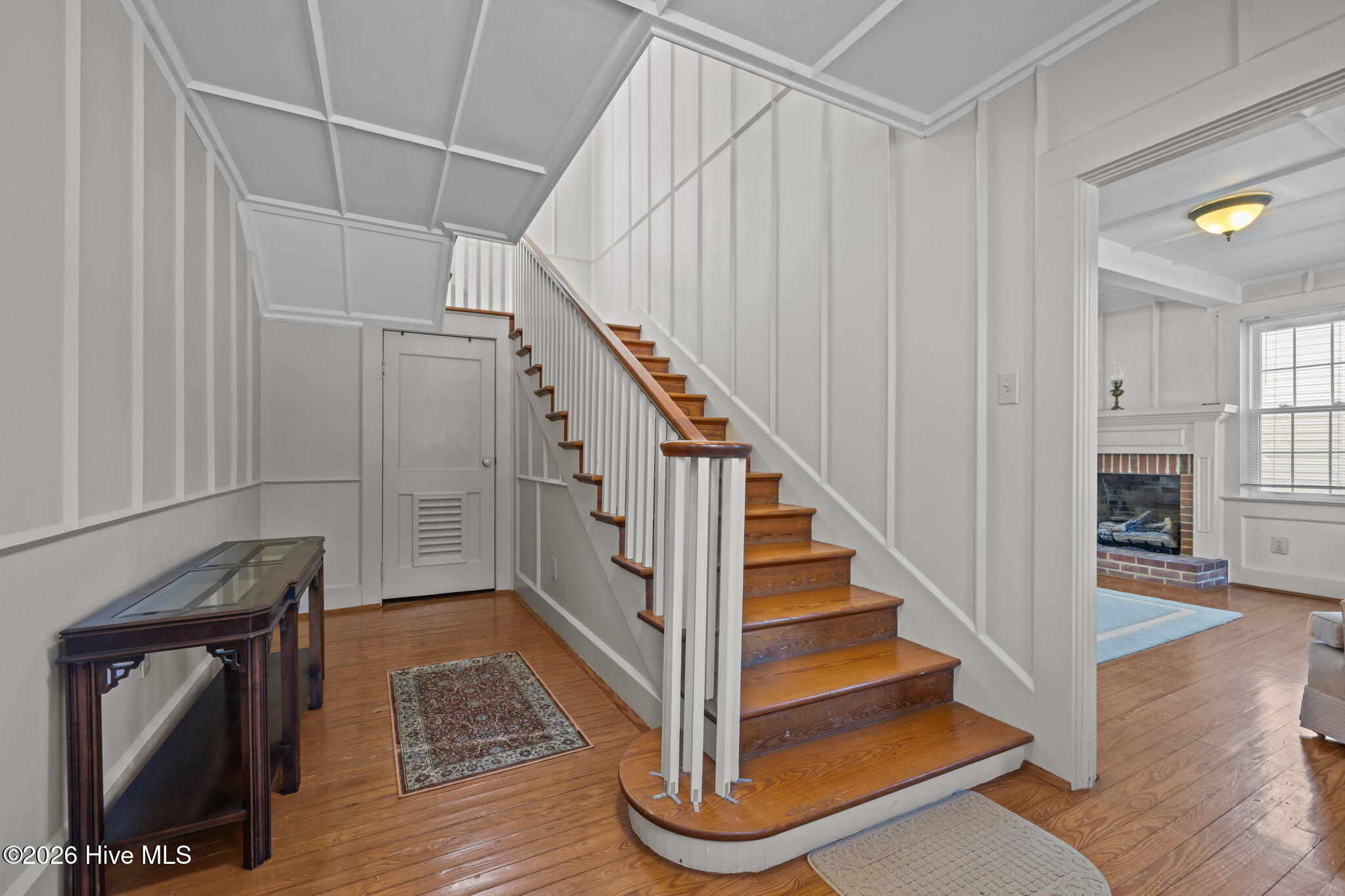 664 Seashore Drive Property Photo 7