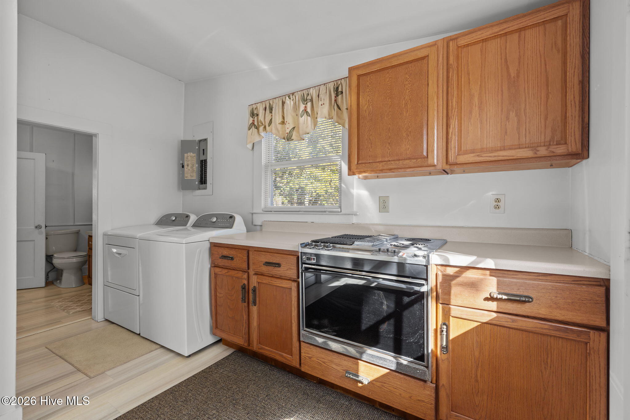 664 Seashore Drive Property Photo 12