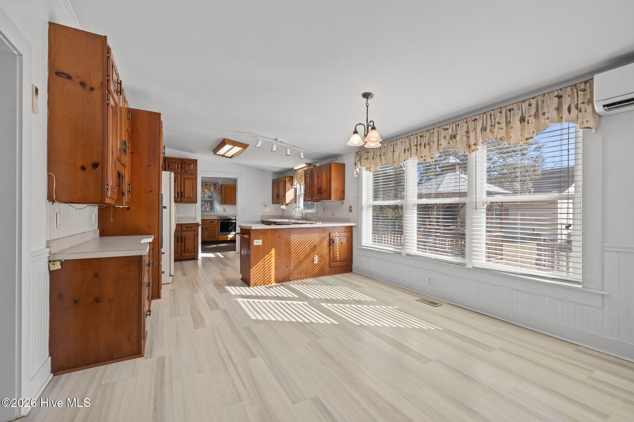 664 Seashore Drive Property Photo 16