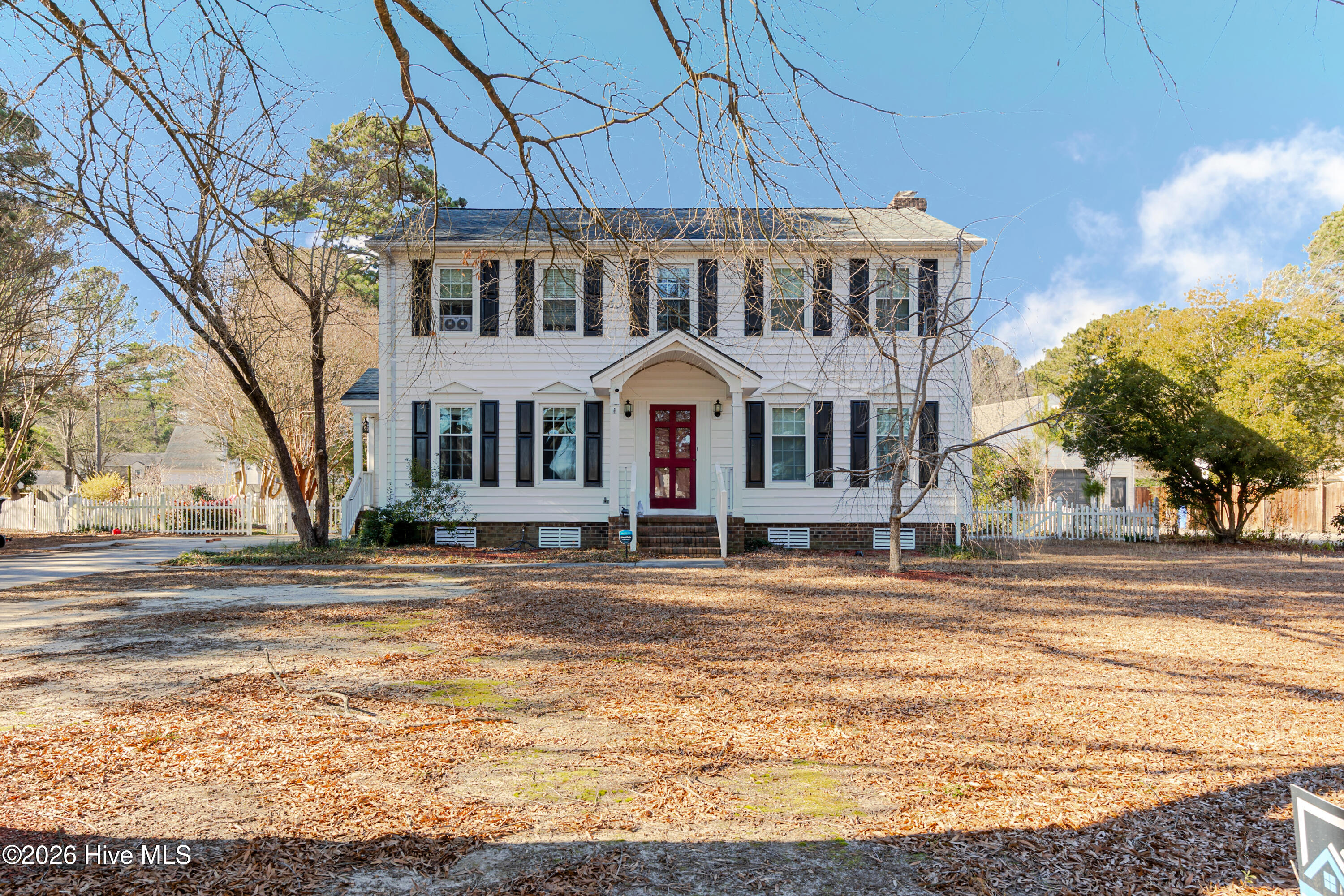 2405 Williamsburg Drive NW
