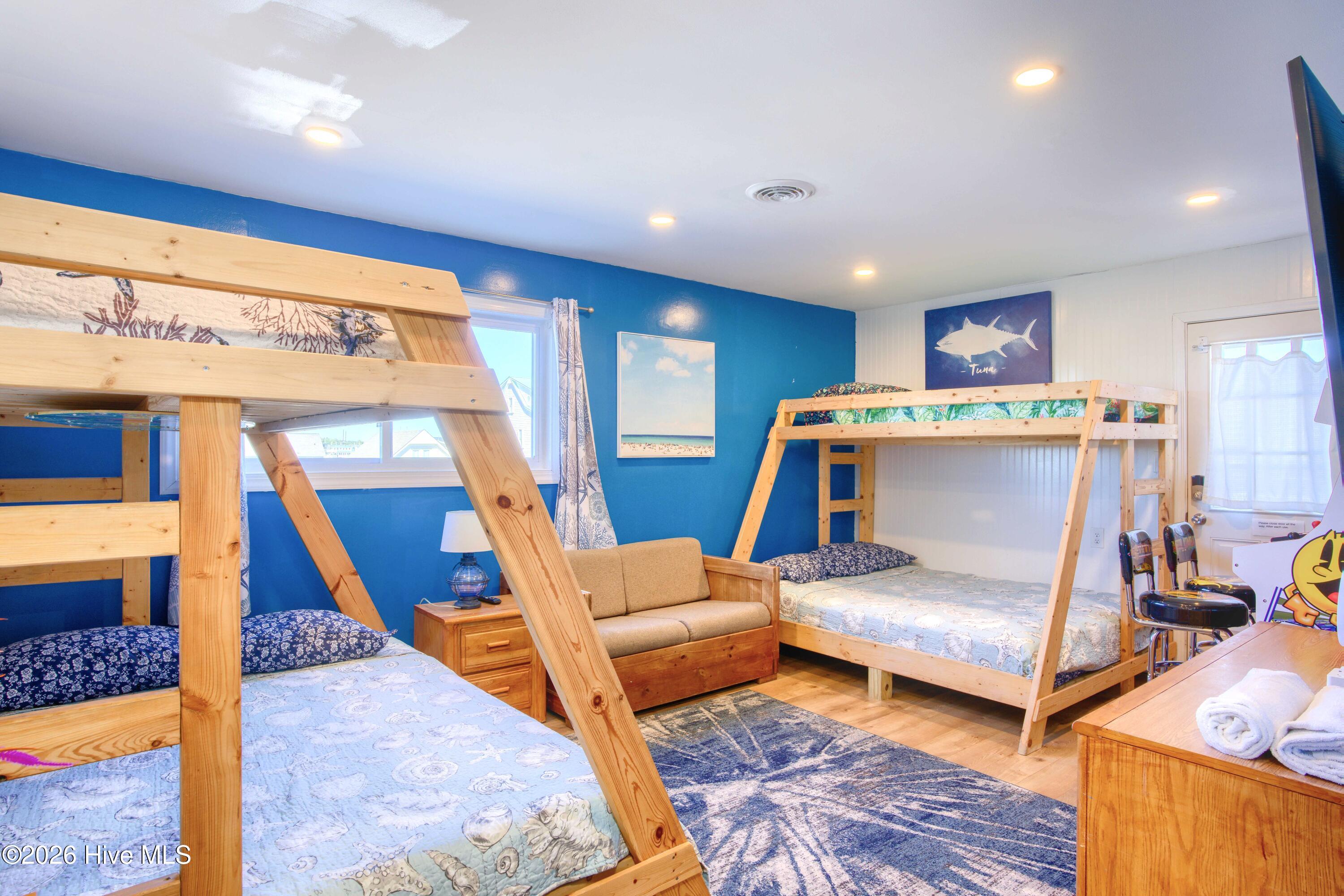 1601 New River Inlet Road Property Photo 38