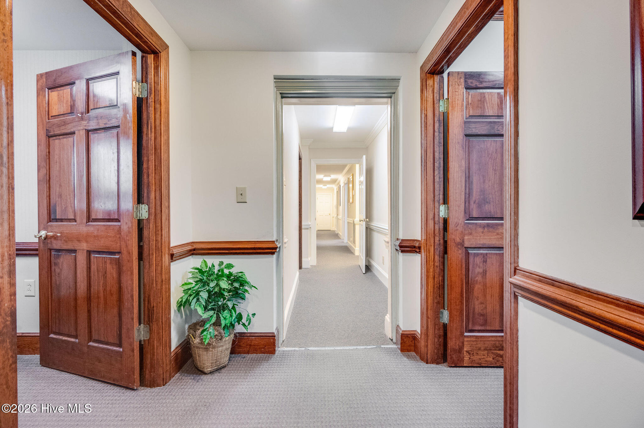 112 Old Bridge Street Property Photo 11