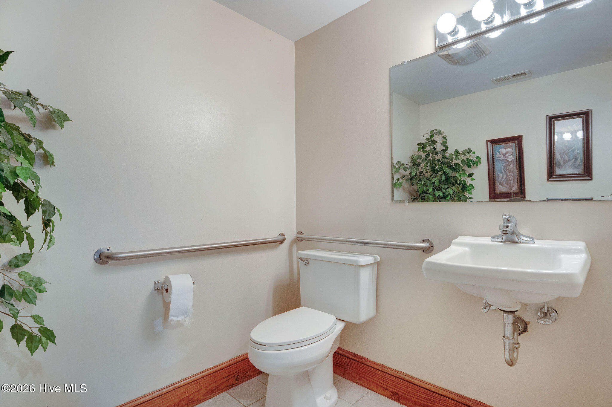 112 Old Bridge Street Property Photo 23