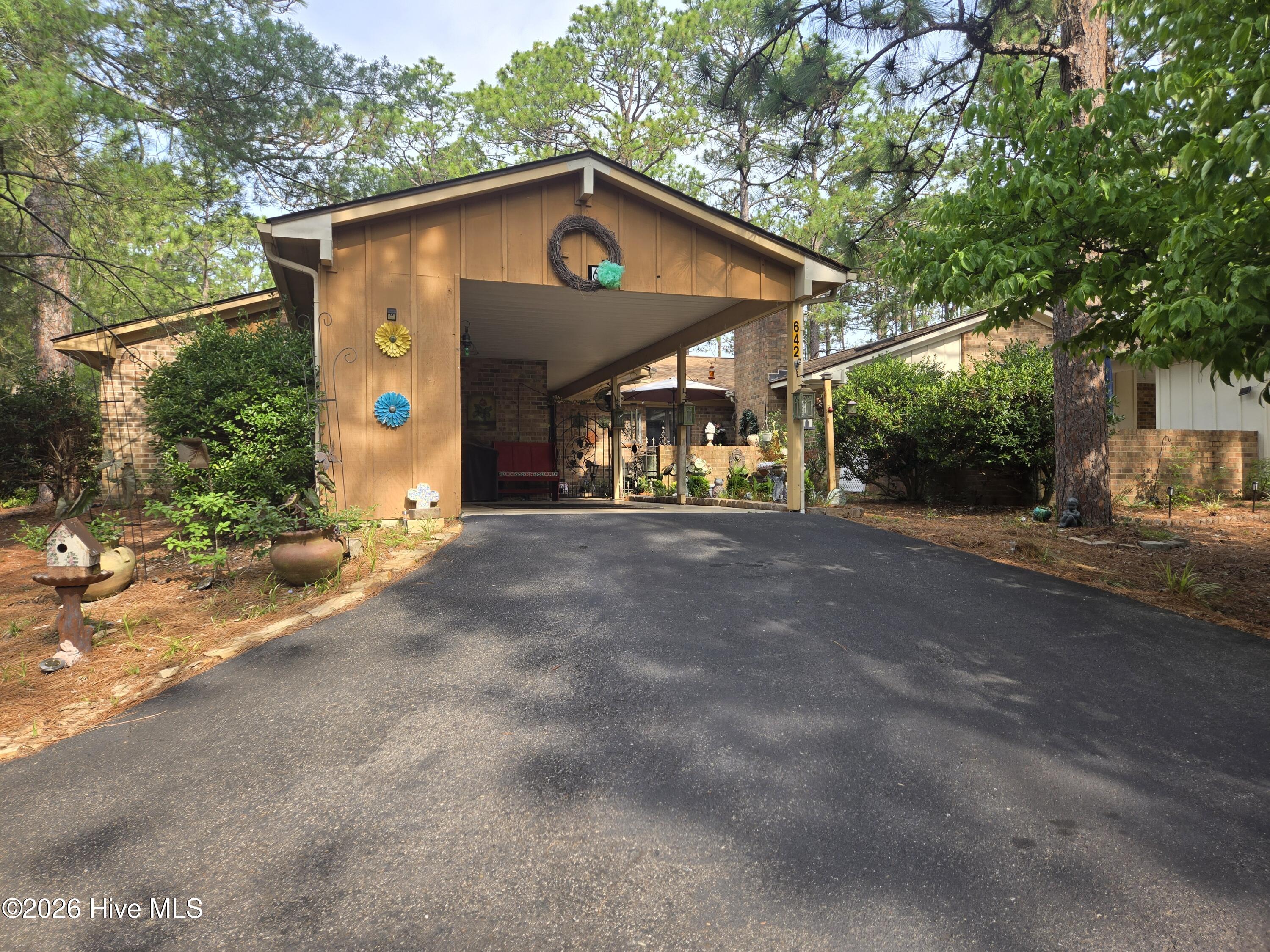 642 Redwood Drive