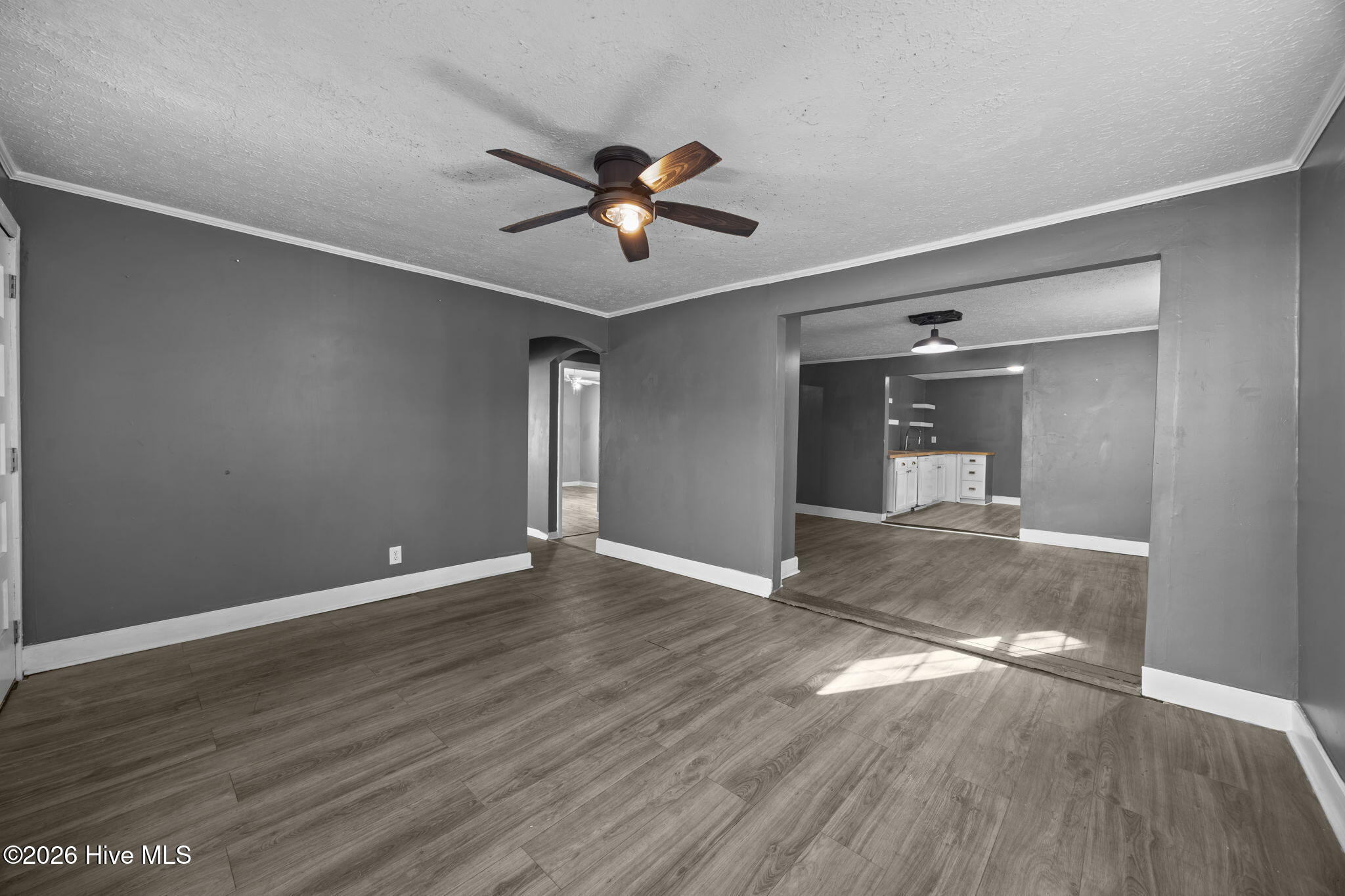1402 Wooster Street Property Photo 7