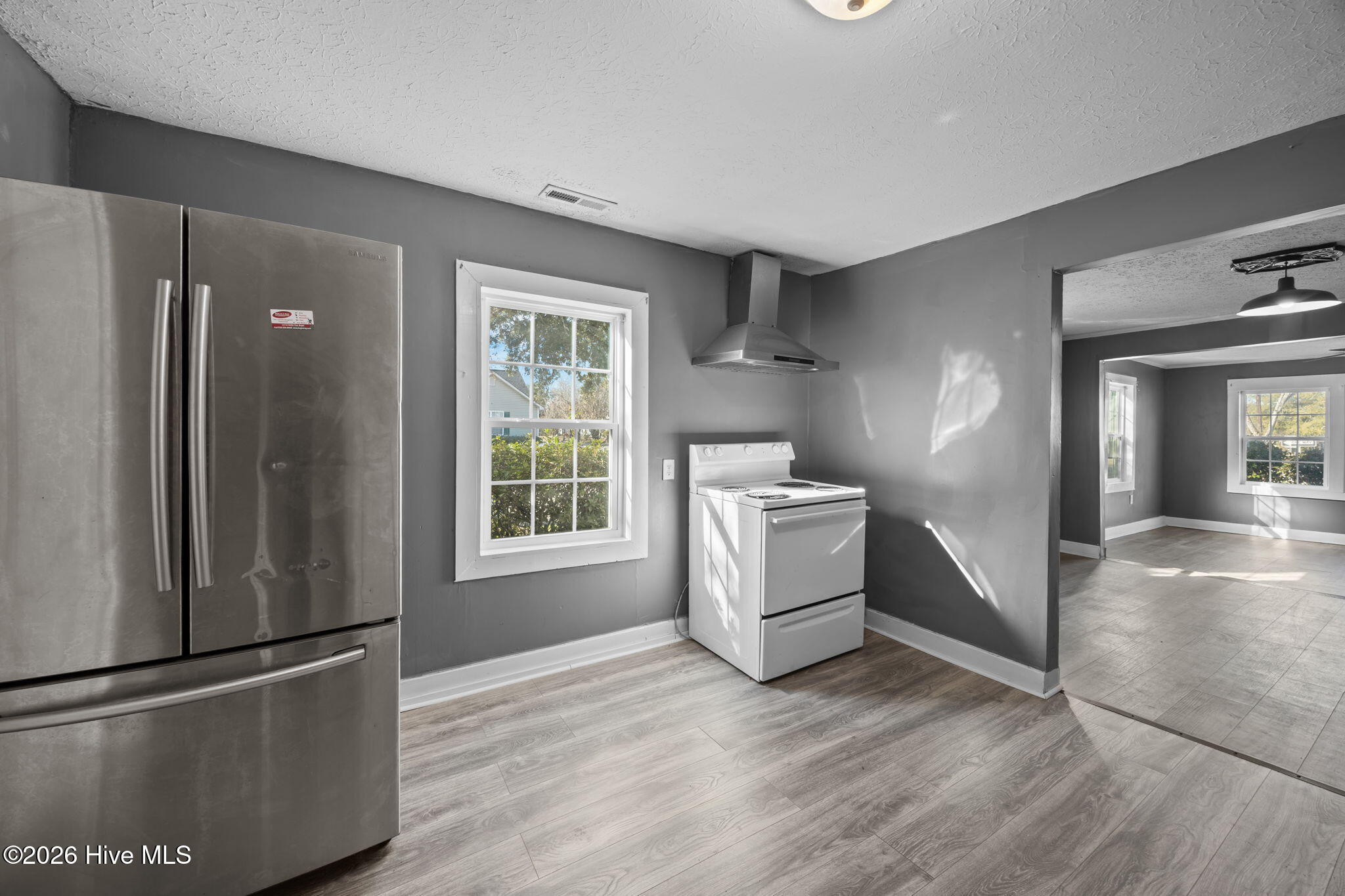 1402 Wooster Street Property Photo 8
