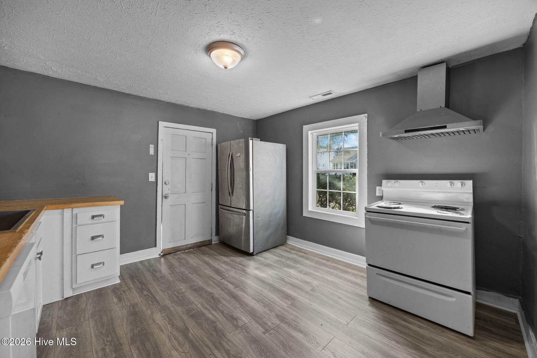 1402 Wooster Street Property Photo 11
