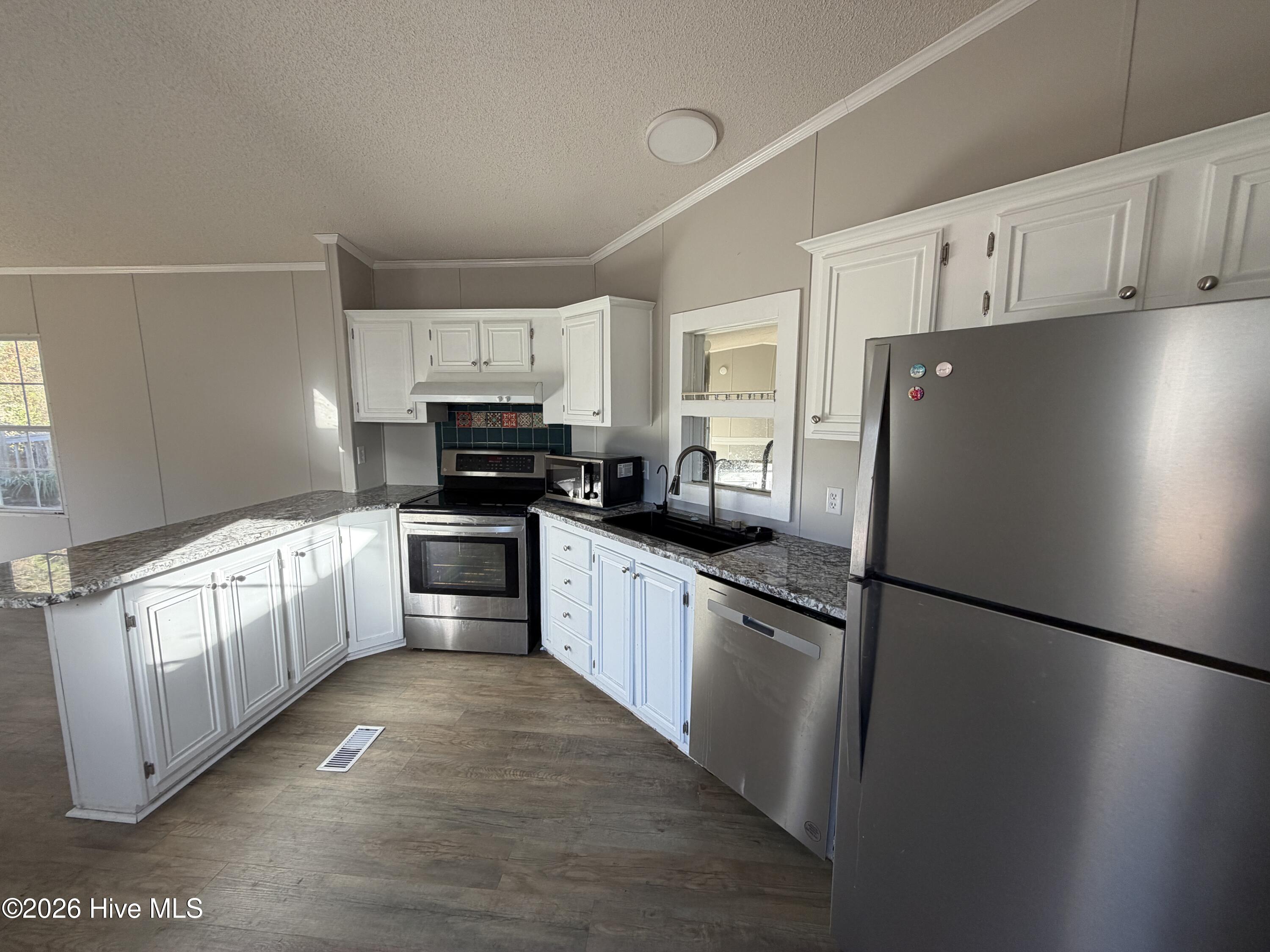 1935 Quail Roost Drive Sw Property Photo 6