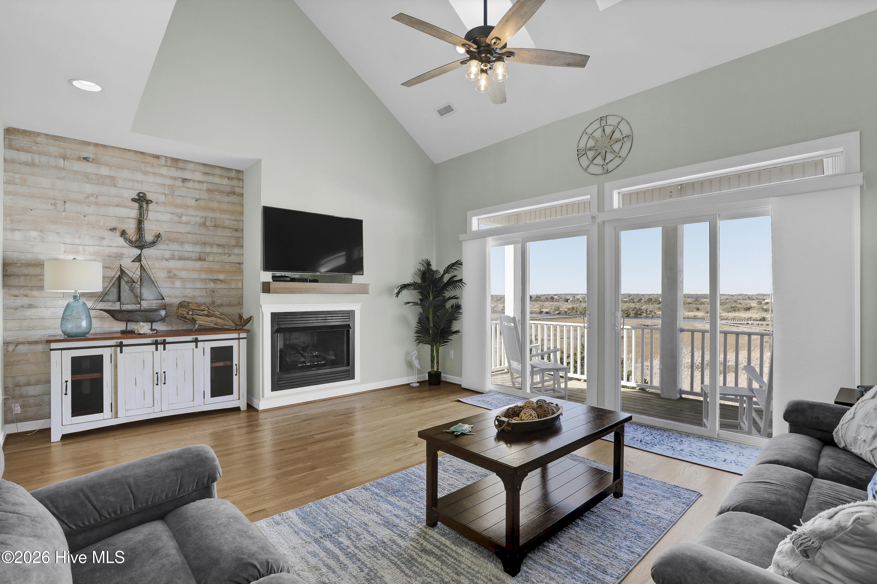3809 Island Drive Property Photo 10