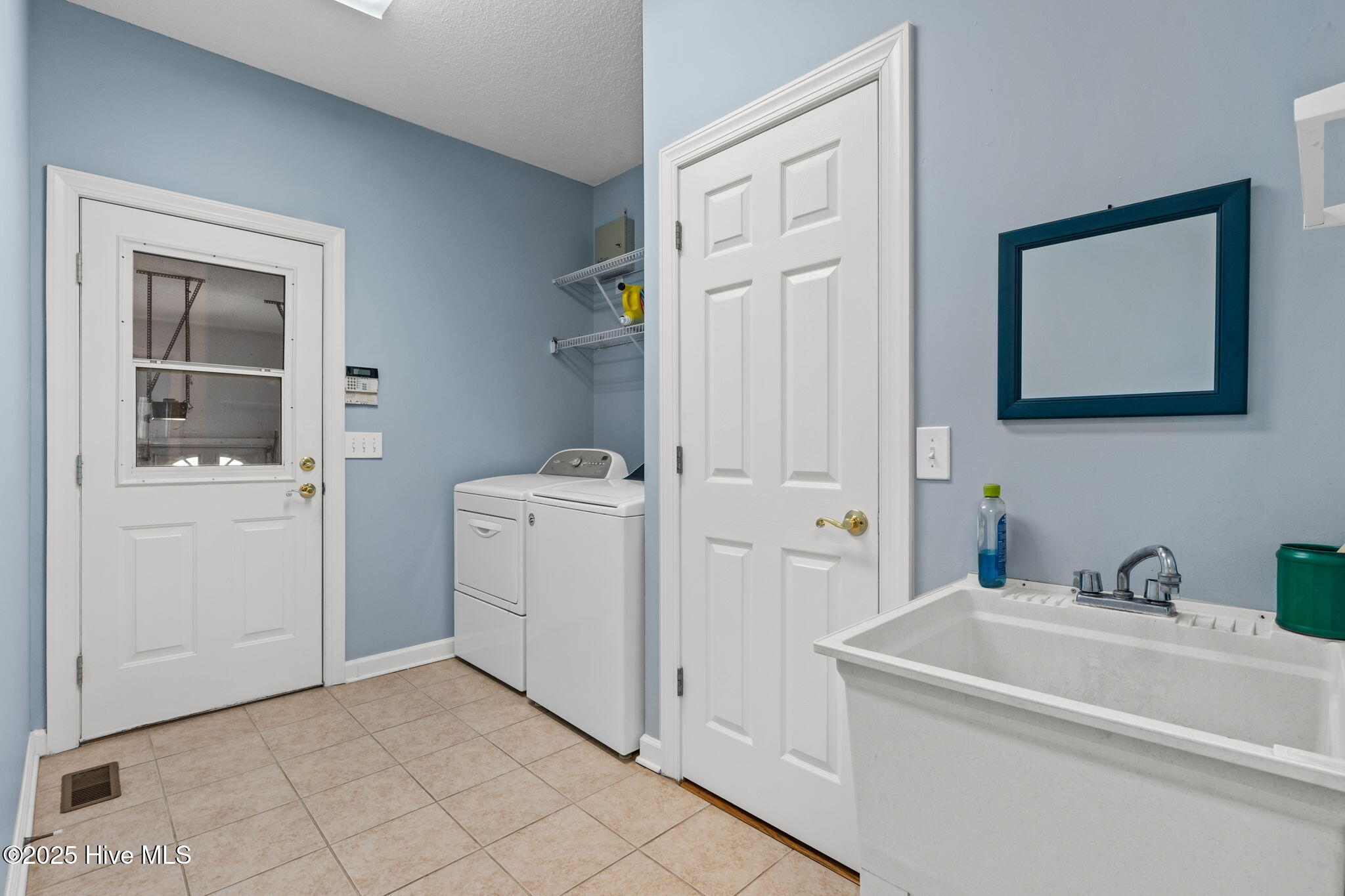 178 Edgewater Circle Property Photo 41