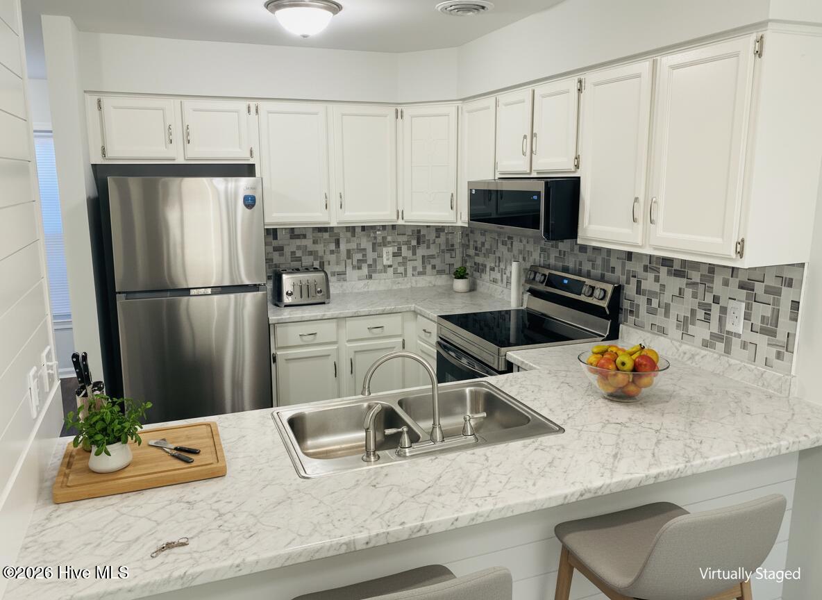 2702 S 17th Street Apt A Property Photo 6