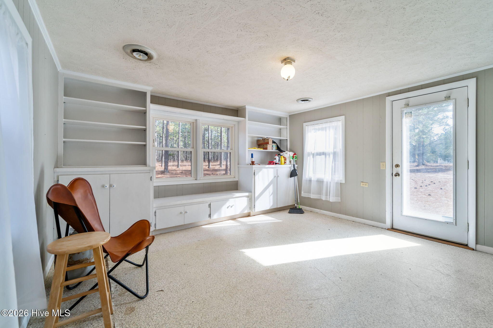 376 Foxfire Road Property Photo 4