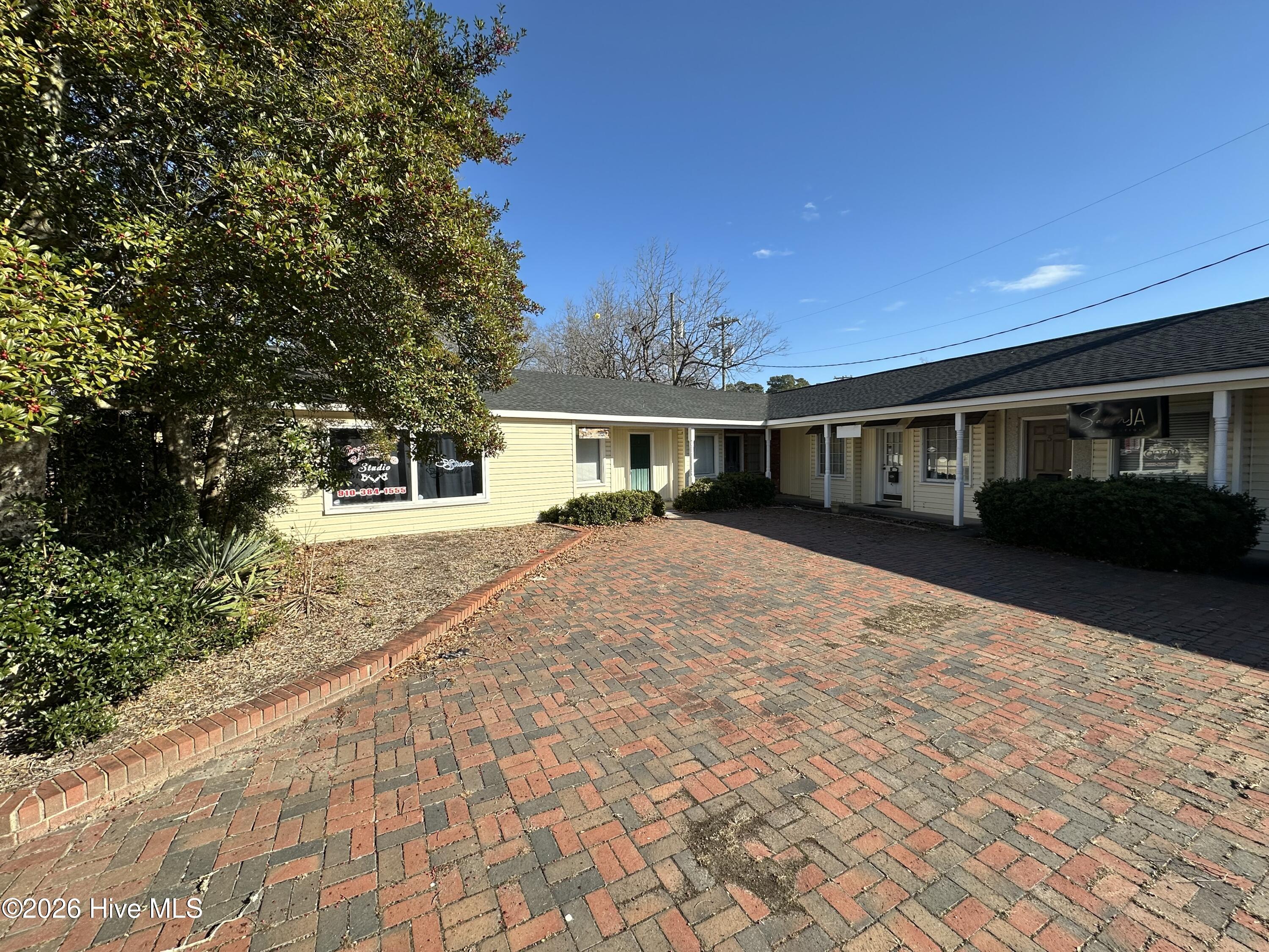 1000 S Main Street Property Photo 6
