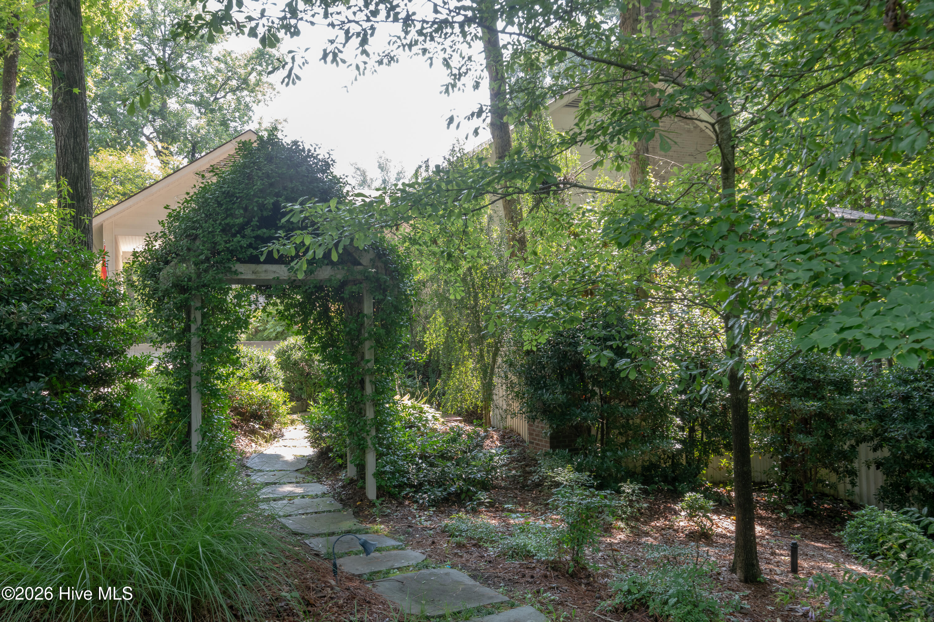 1015 Cardinal Drive Nw Property Photo 58