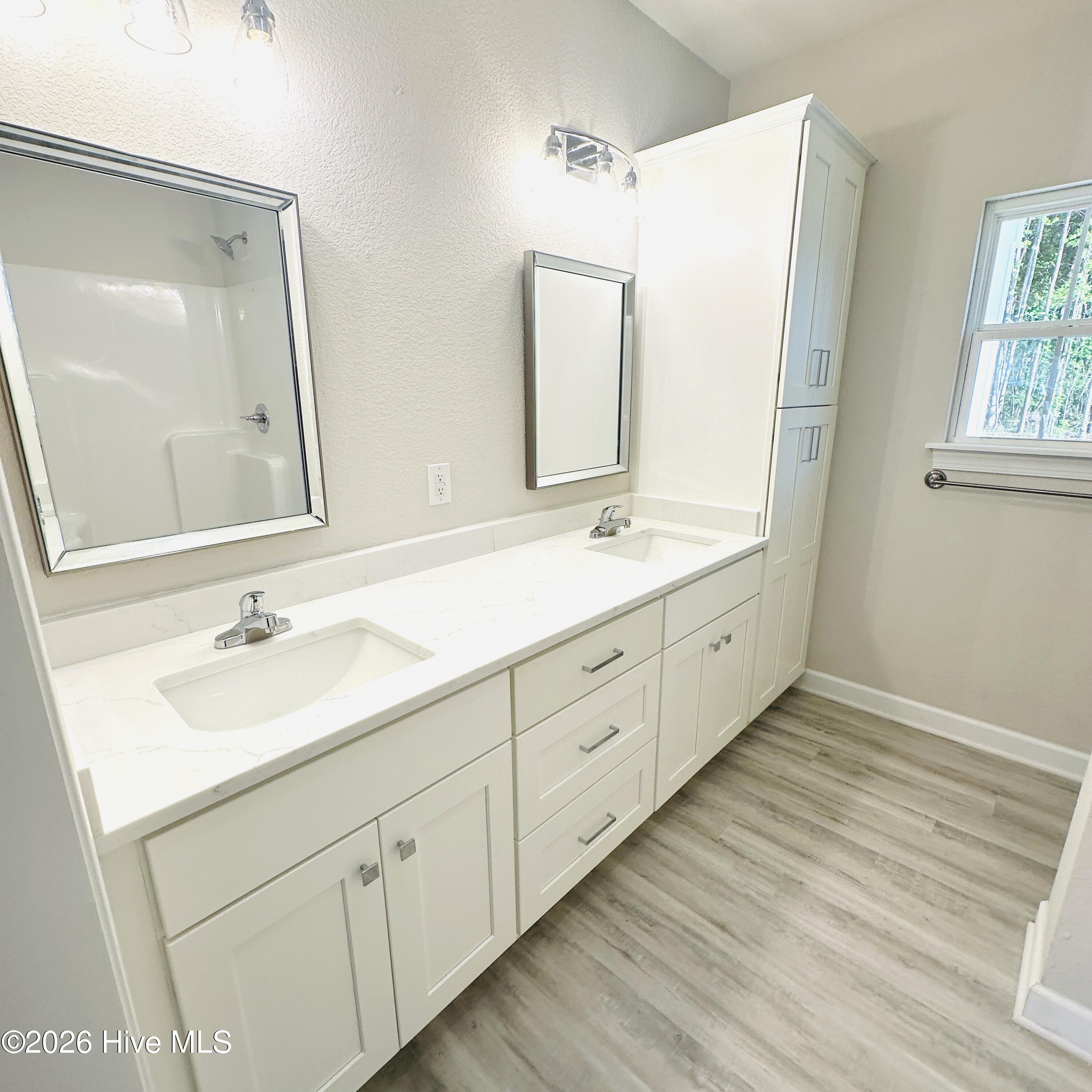 128 Colony Drive Property Photo 5