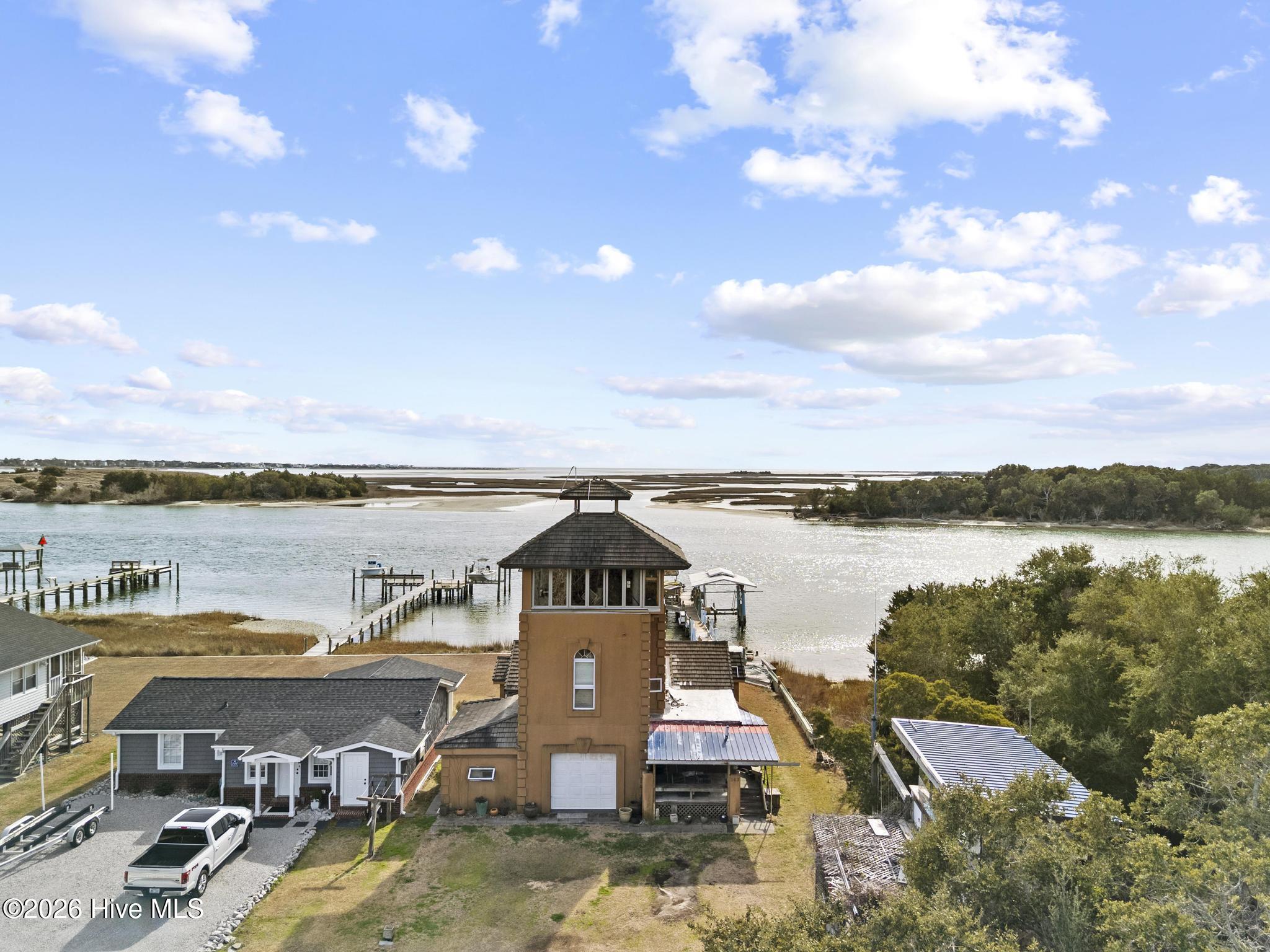 143 Capn Deck Lane Property Photo 1