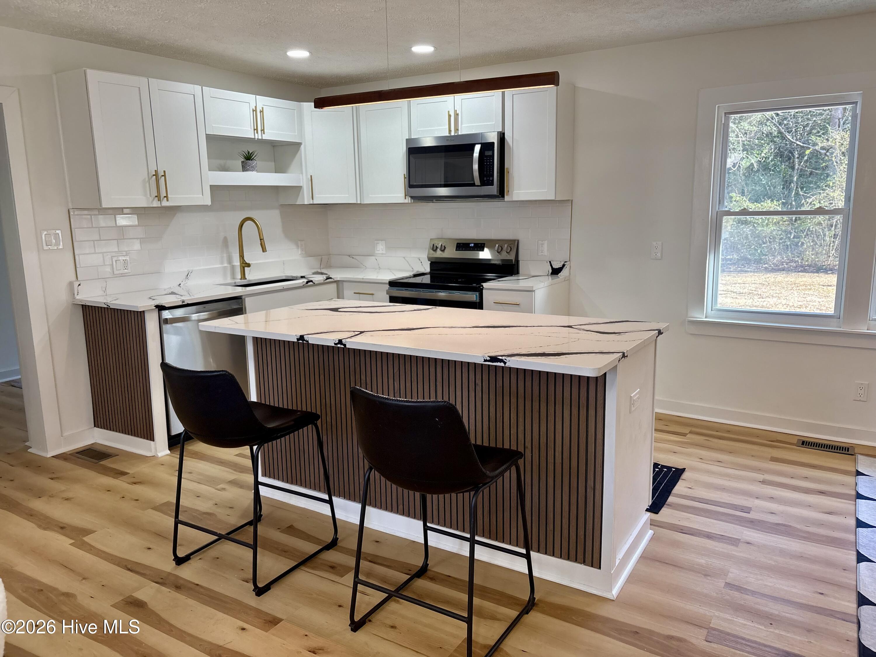 1508 Airport Road Ne Property Photo 6